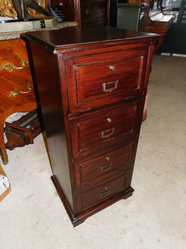 Classor has 4 massive mahogany cutters