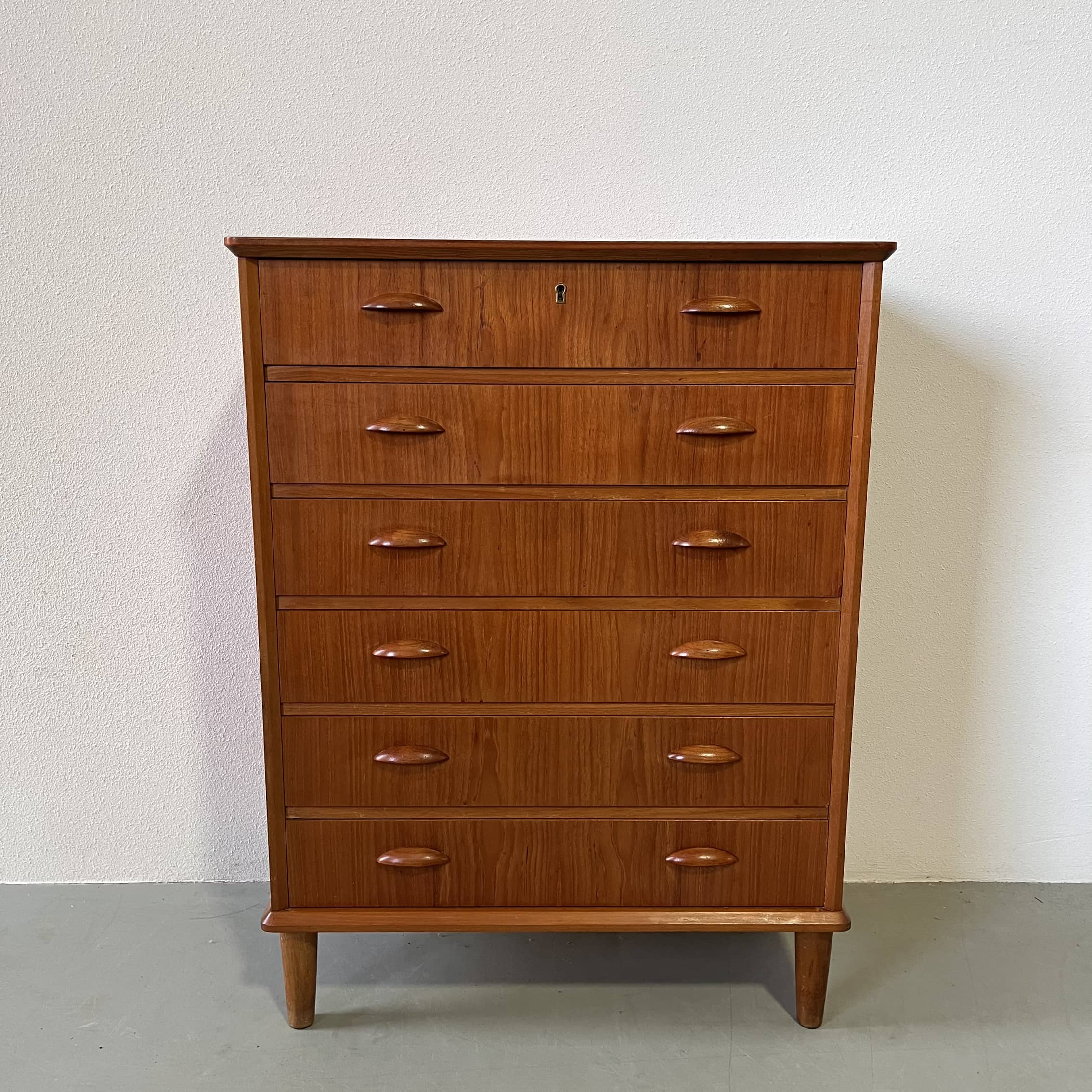 Commode danoise en teck