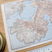 Piraeus, Athens, small original map printed in 1910.