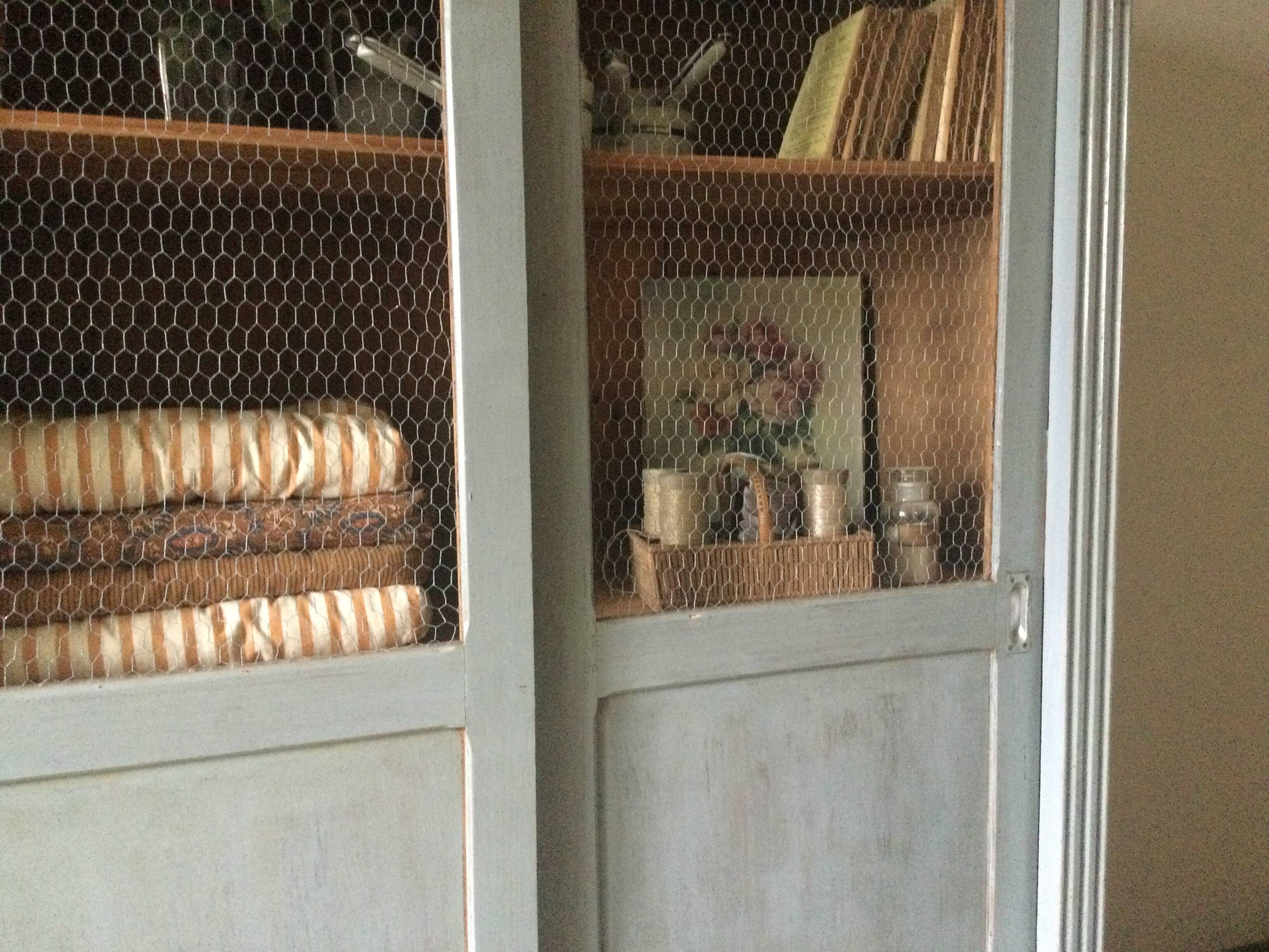 Parisian mesh wardrobe
