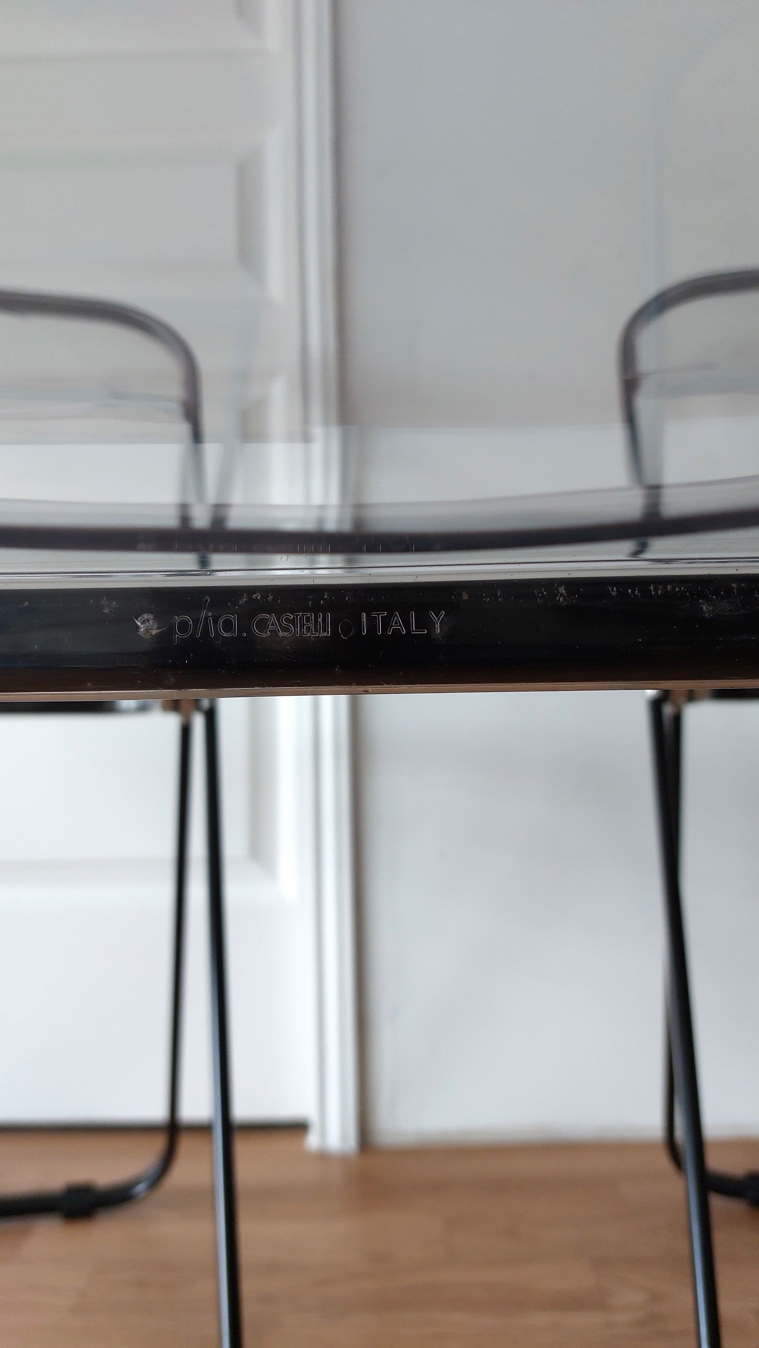 Series of 3 black and transparent Plia chairs Giancalo Piretti for Castelli, 1980.