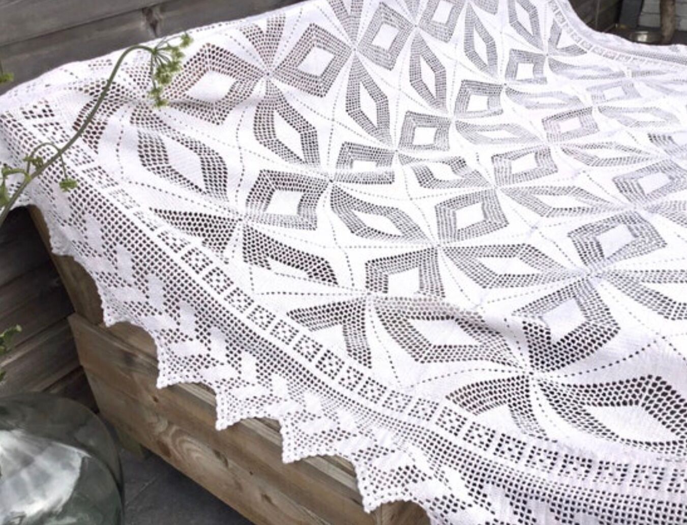 Vintage crochet bedspread