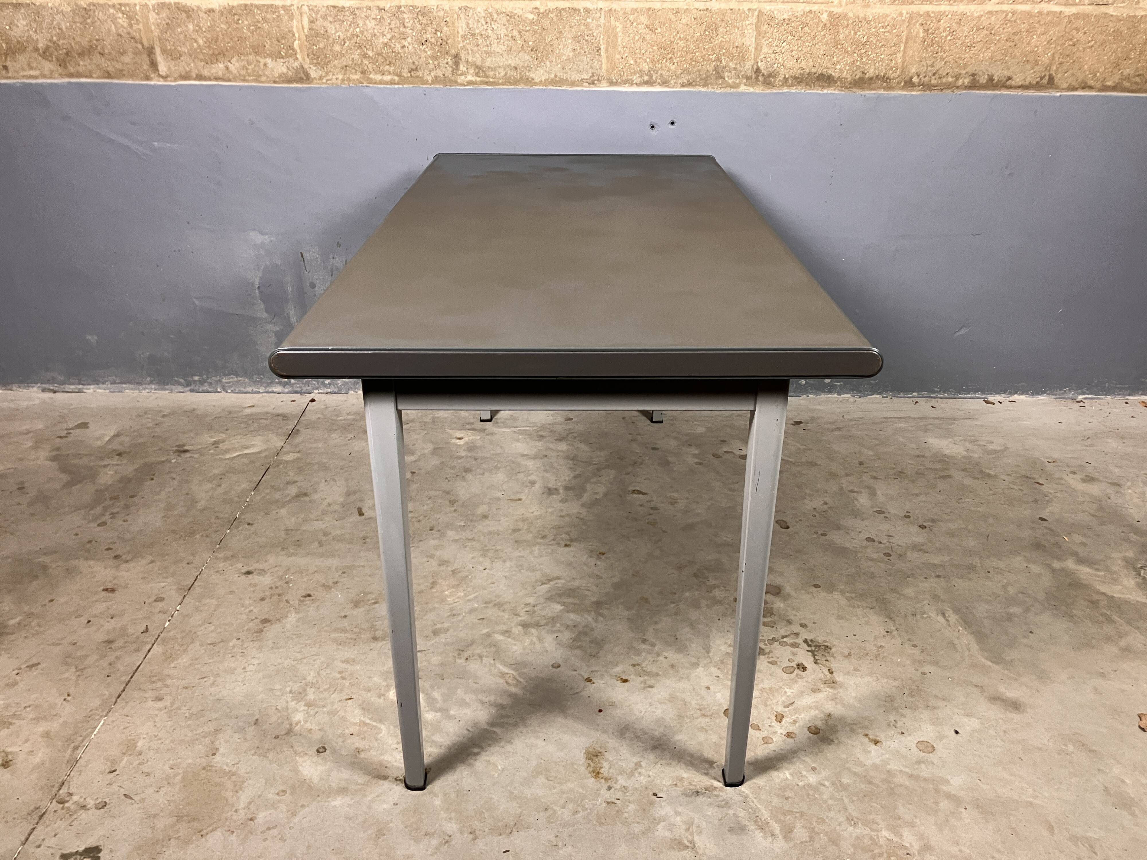 Gispen 7800 series Desk Table Kleurodesk
