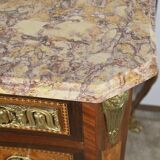 Commode en Bois de Rose et Amarante, style Transition Louis XV / Louis XVI – Fin XIXe