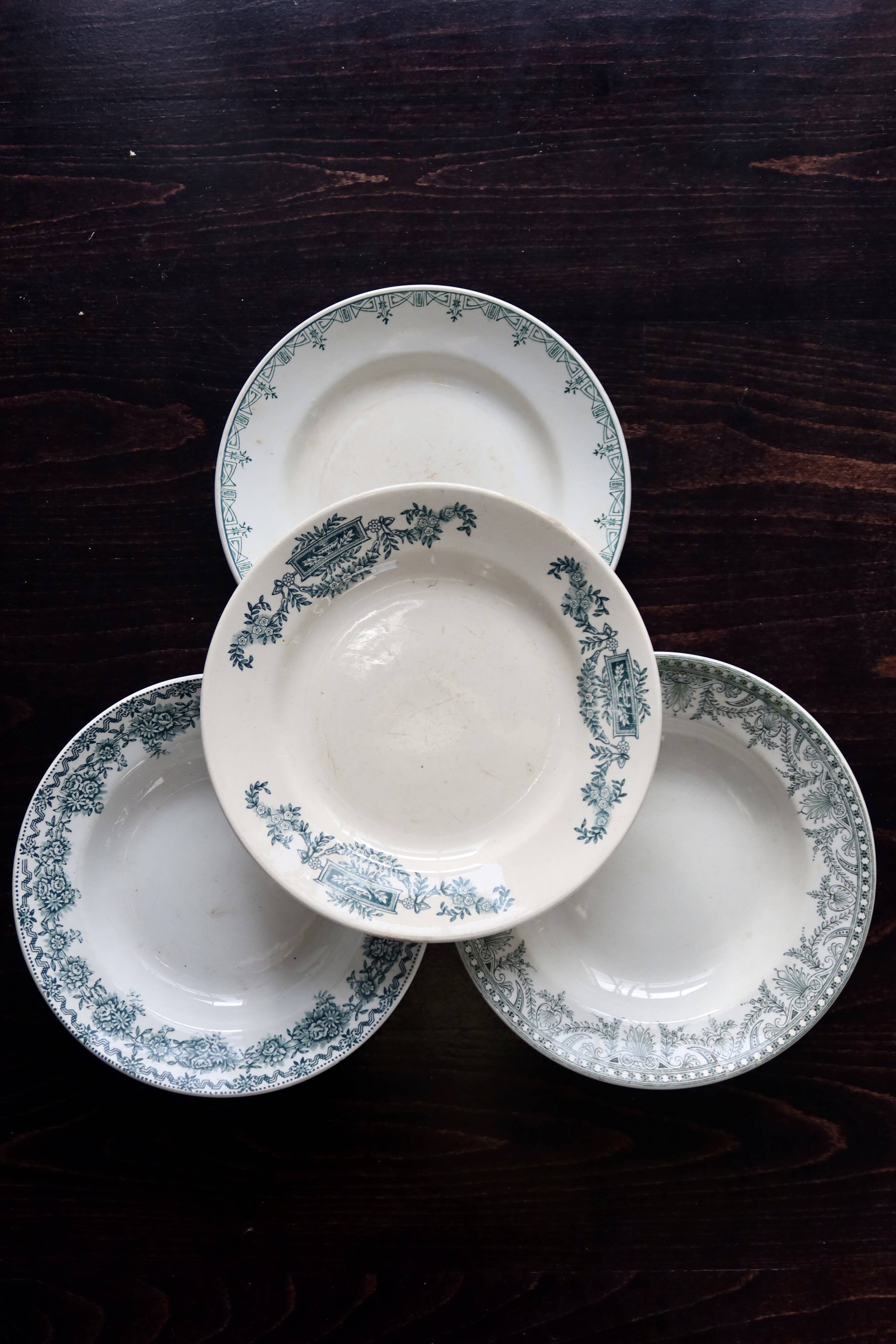 Mismatched vintage half-soup plates in ironstone - Green decor
