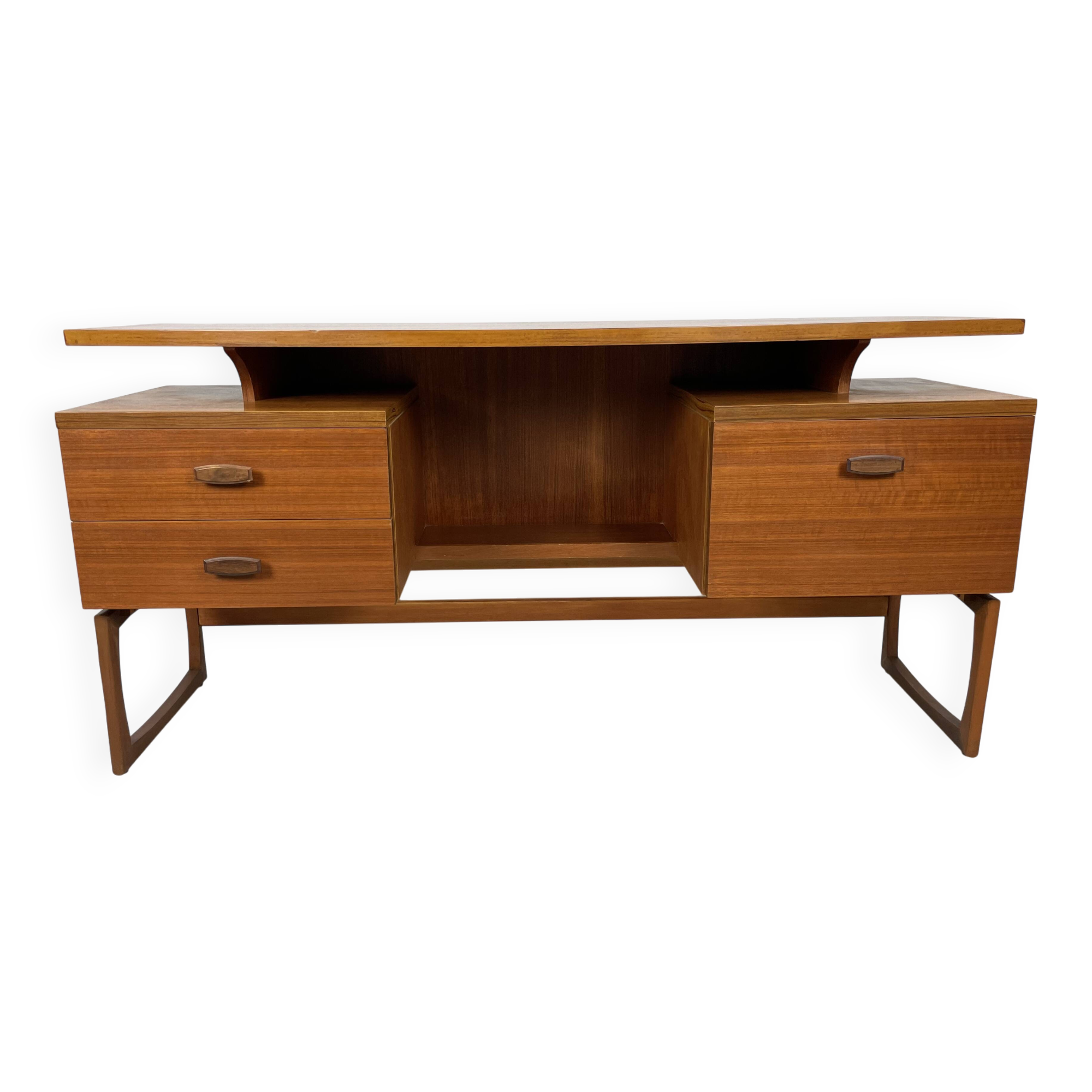 Bureau vintage de G-Plan par Victor Wilkins des années 1960.