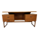 Bureau vintage de G-Plan par Victor Wilkins des années 1960.