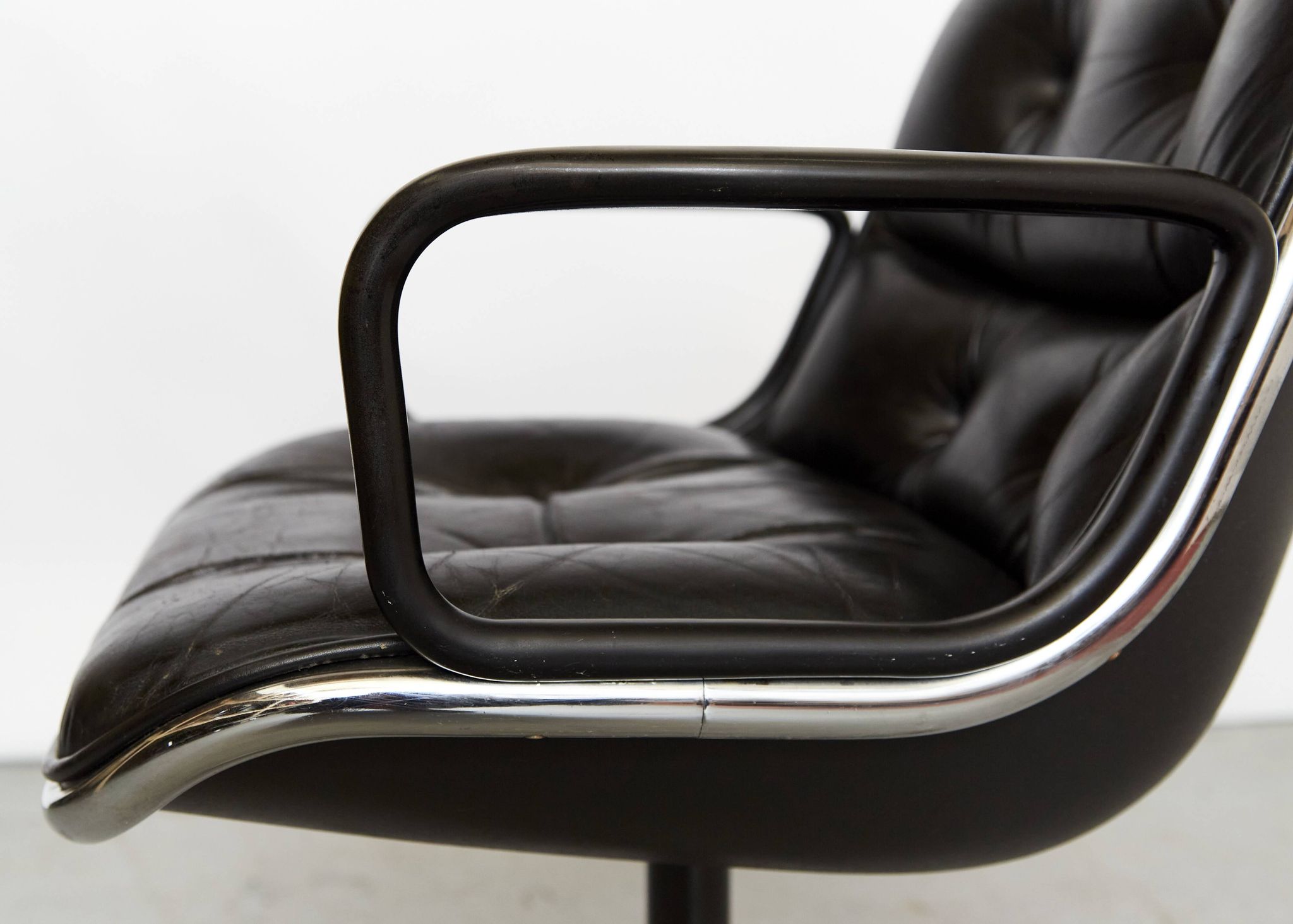 Executive chair by Charles Pollock for Knoll International, 1960s