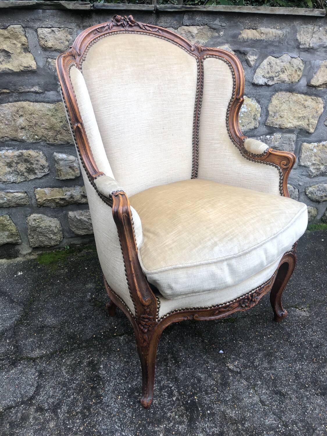 Fauteuil bergère à oreilles Louis XV
