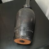 Vase en terre cuite émaillée noire, signé Jean Marais
