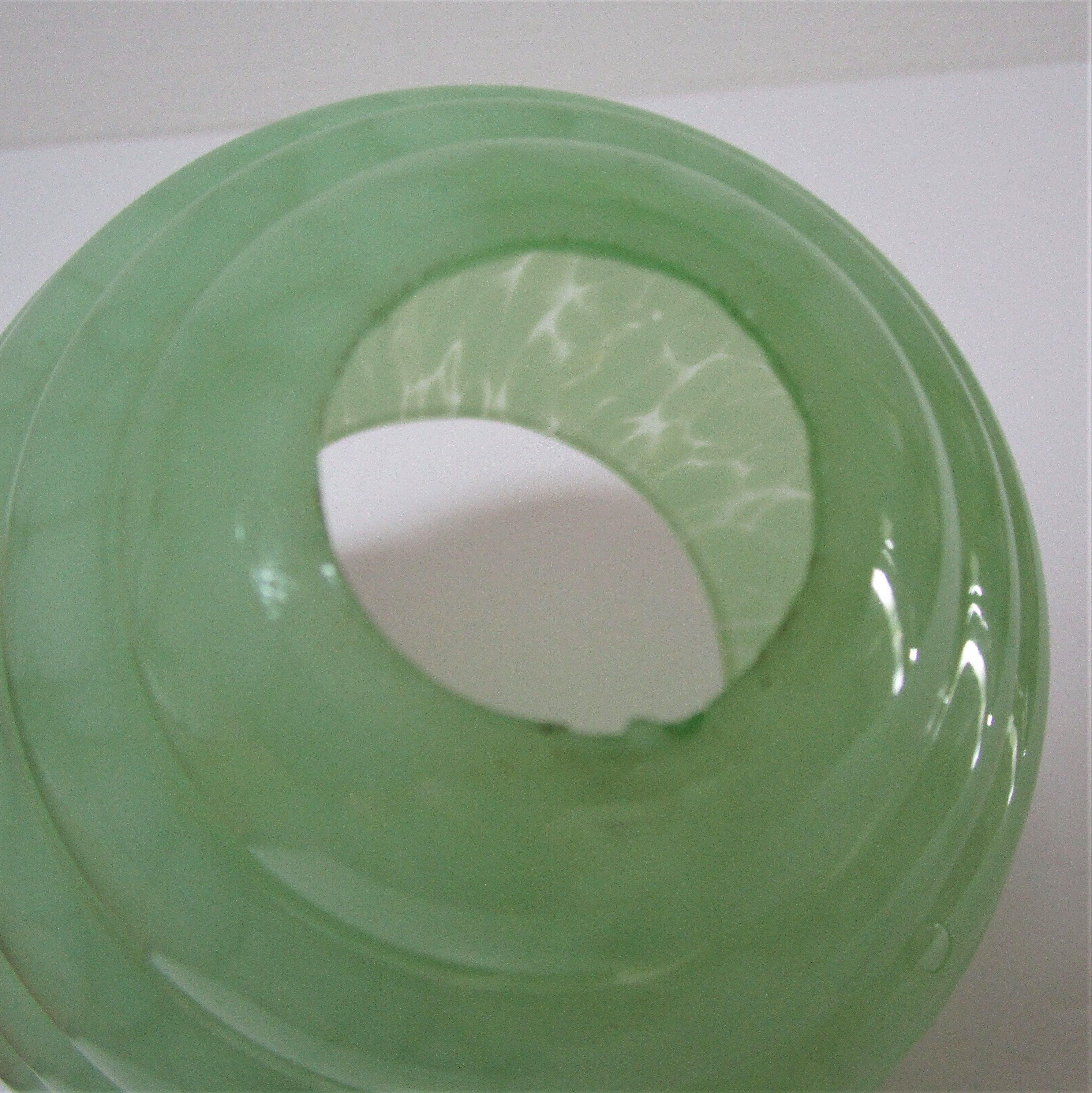 Wall lamp Art Deco porcelain brass glass Clichy almond green