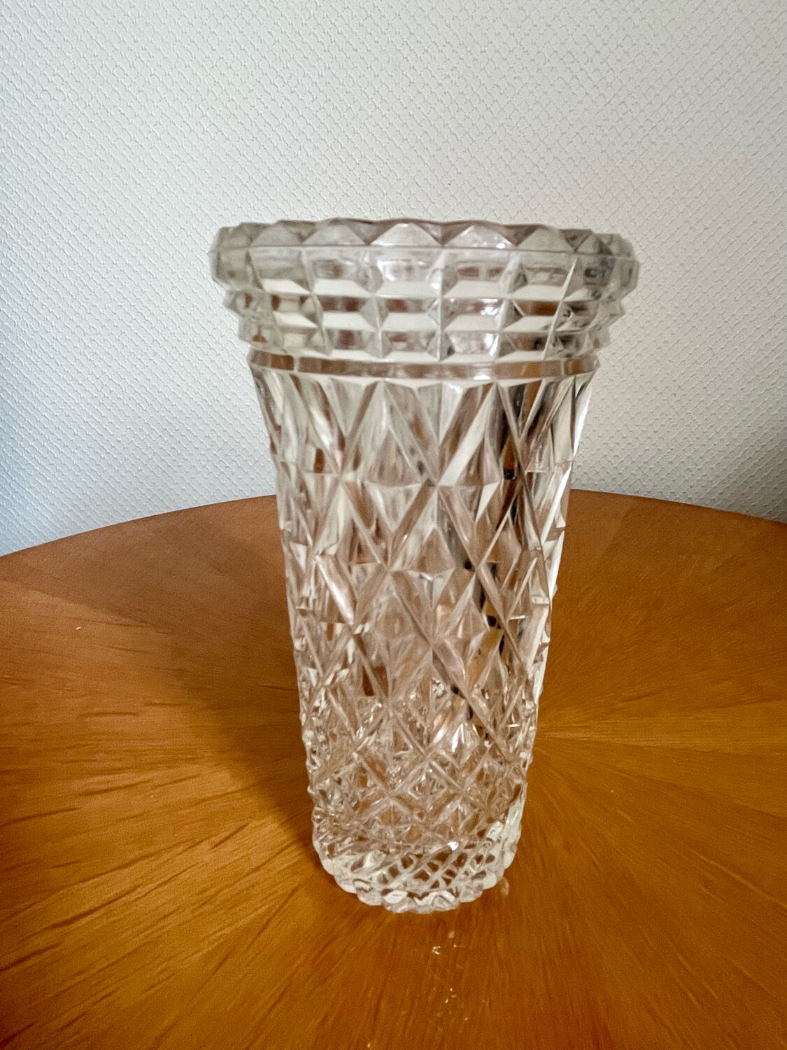 Vase en verre taillé 1970