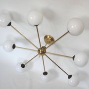 Stilnovo 1960s-style chandelier | Brass, metal and glass | 8x E14 | Vintage