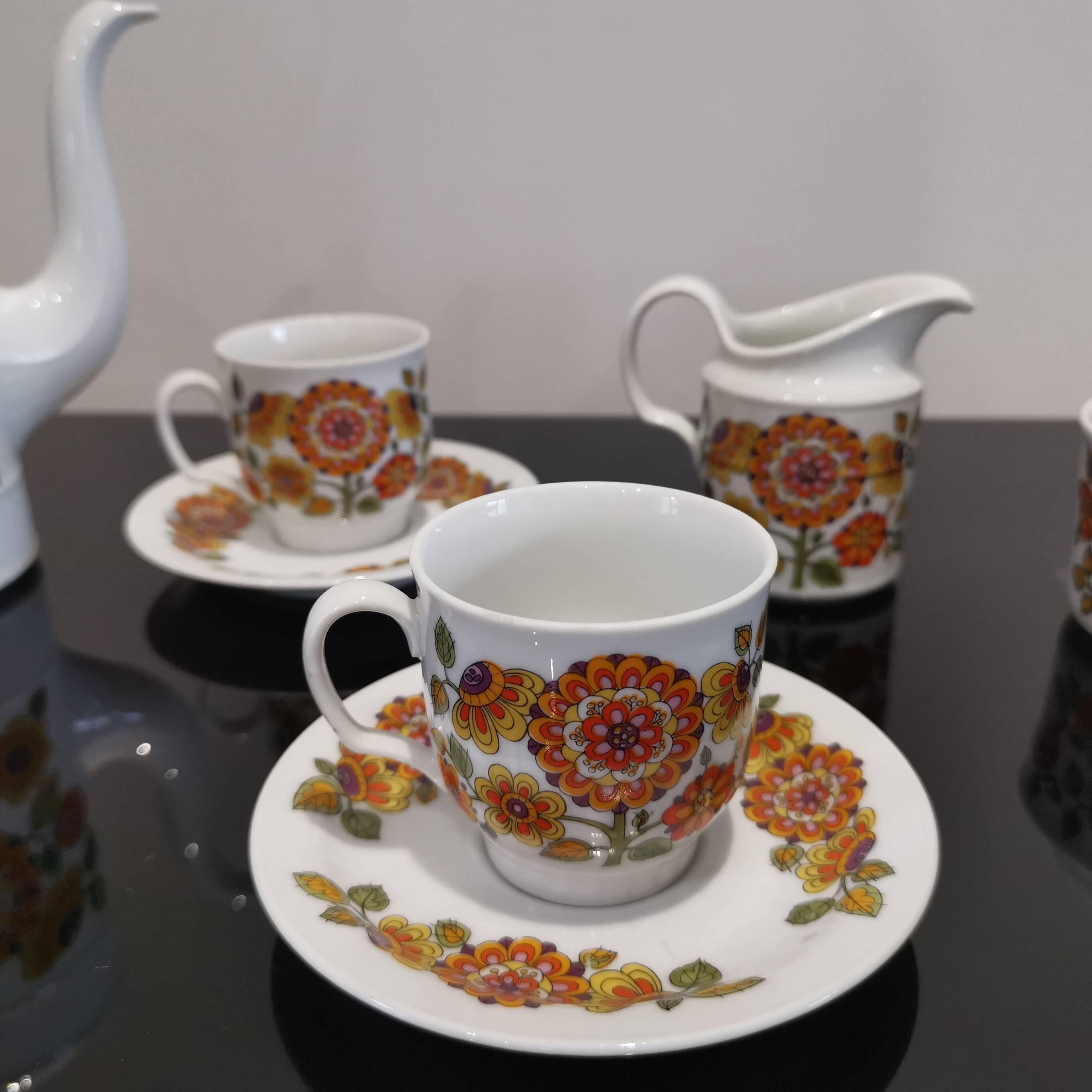 Porcelain coffee service Model Regina Bavaria Germany Vintage70'S