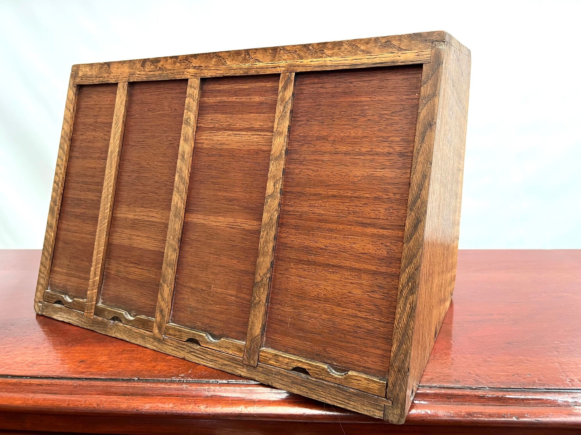 Small curtain binder or craft furniture with 4 wooden shutters