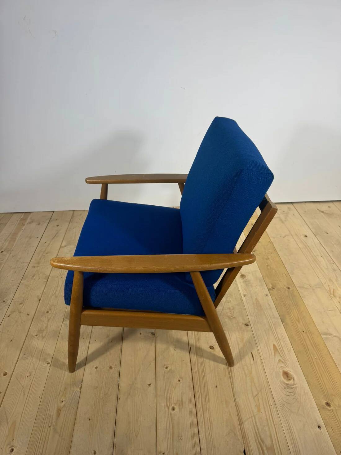 Danish armchair 1960s – Mid-century seat in teak and fabric