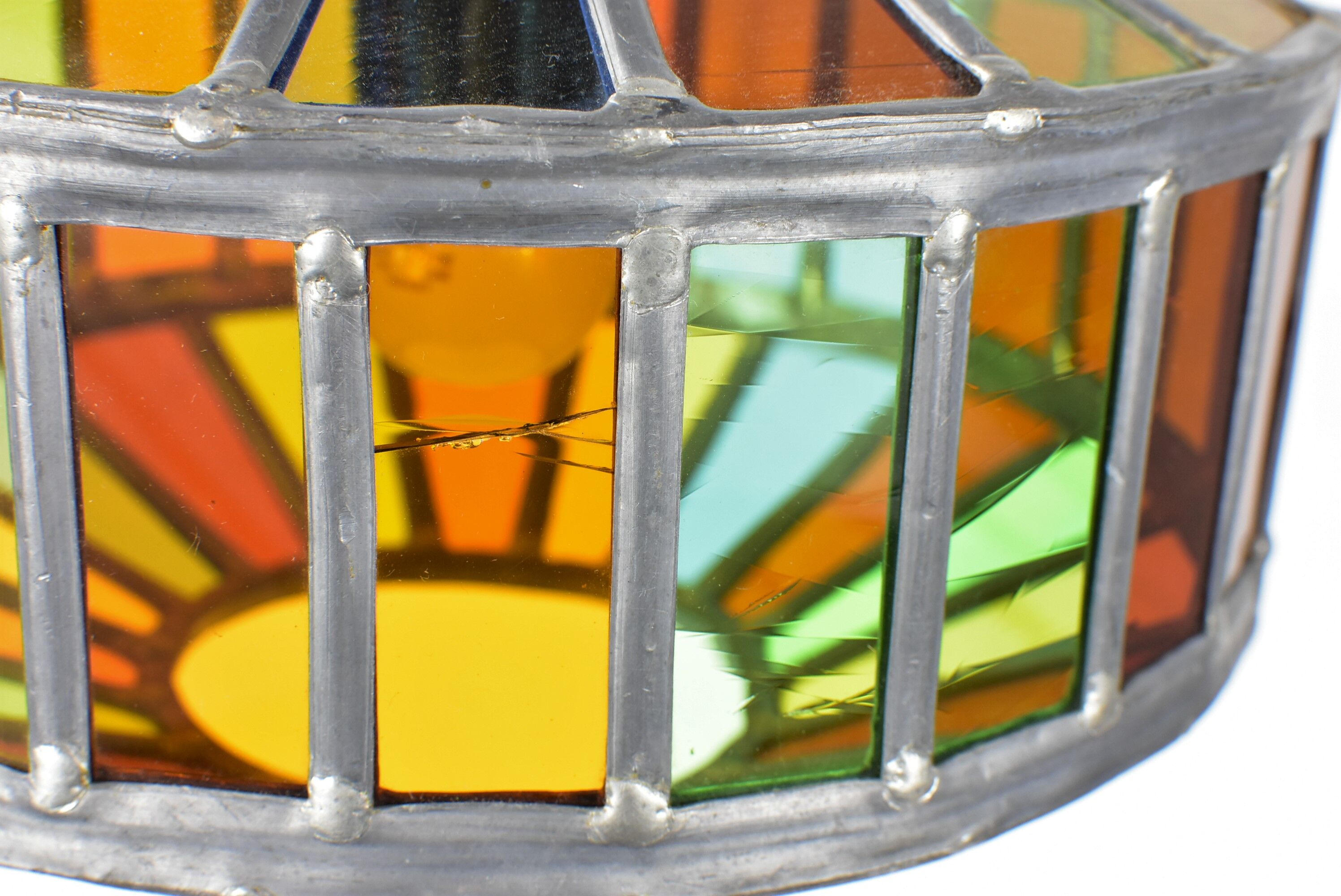 Color stained glass suspension