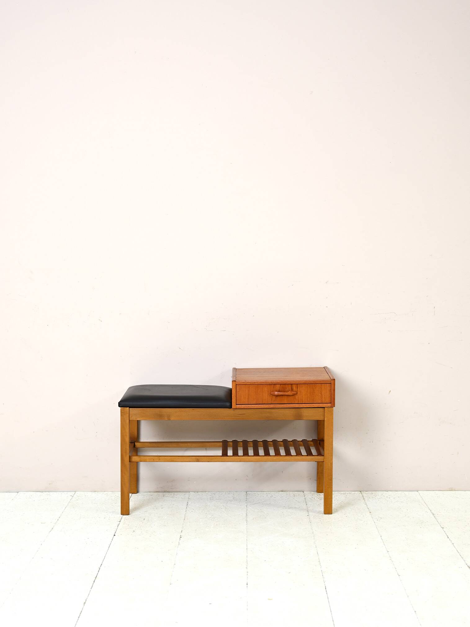 Vintage 'Gossip chair' bench