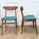 2 Green Chairs by Faldsled