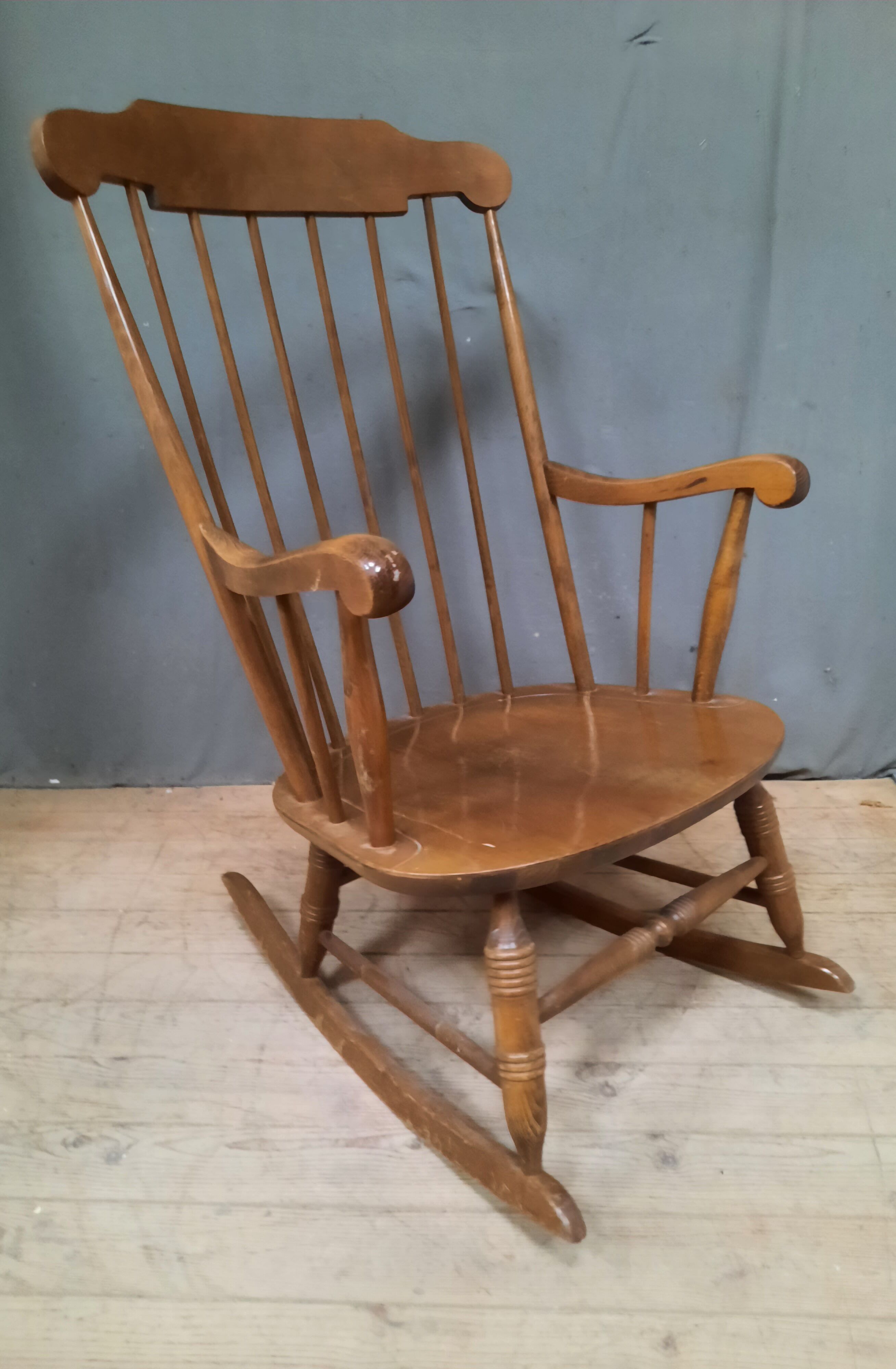 Rocking chair