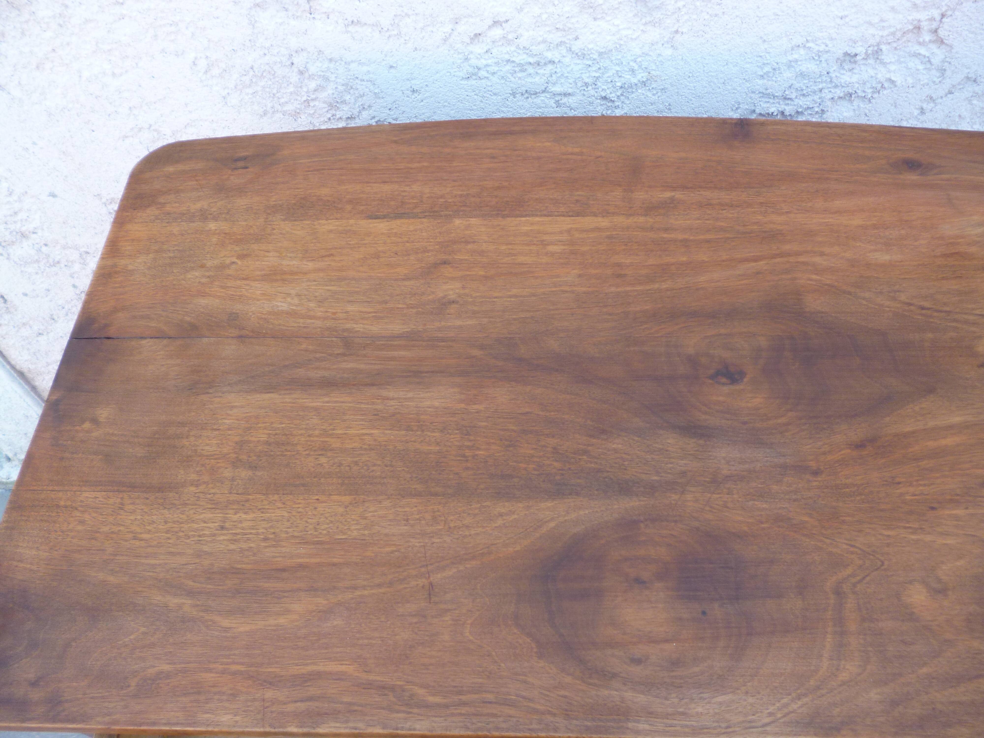 Roll-top Art Deco checkout counter with drawer