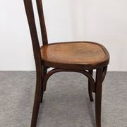 Série de 8 chaises bistrot Baumann en hêtre courbé, France vers 1930