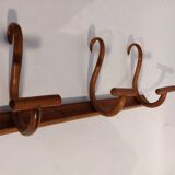 Curved wooden coat rack 3 walnut hooks Jacob & joseph Kohn 1900/1920.