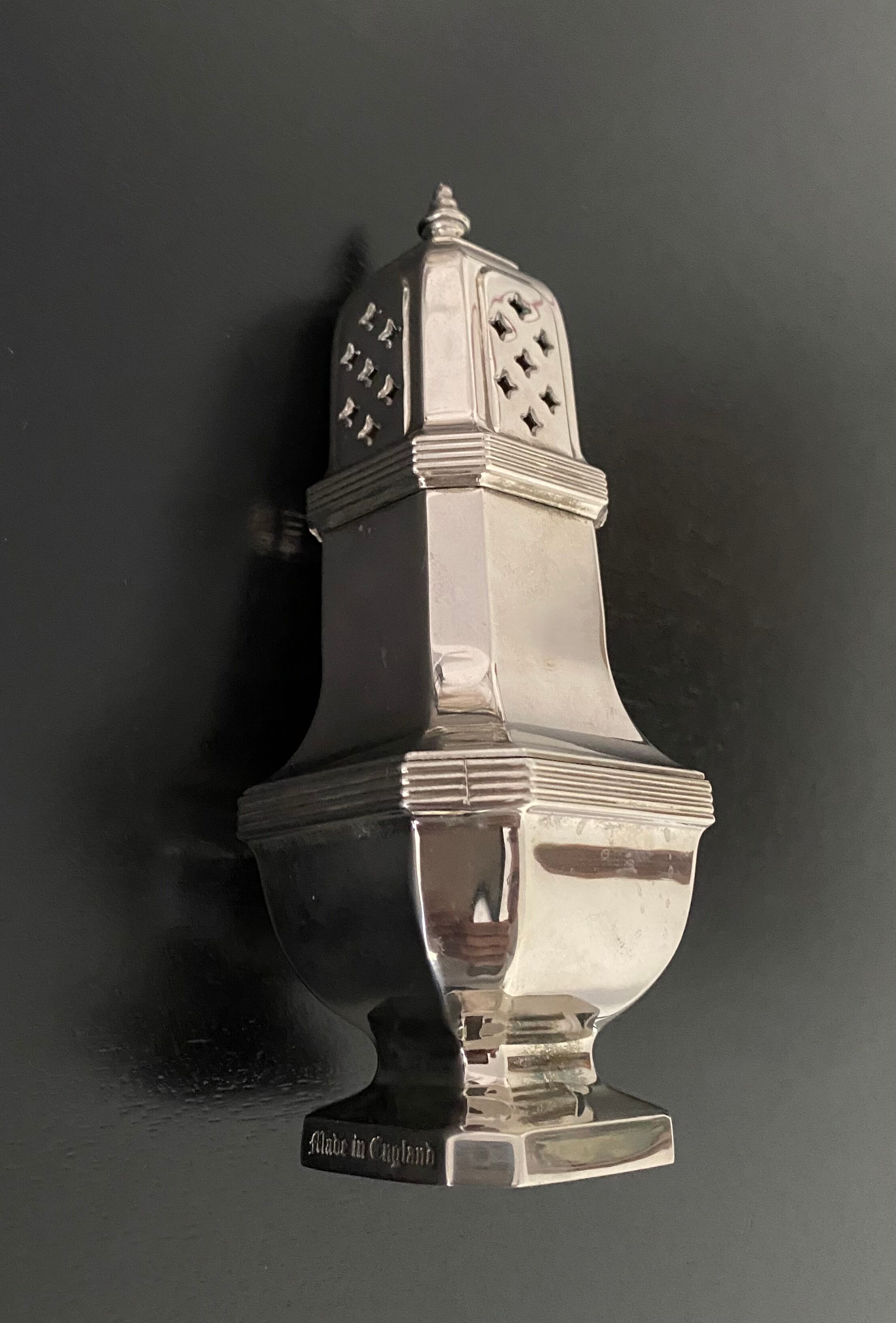 1 silver metal sprinkler