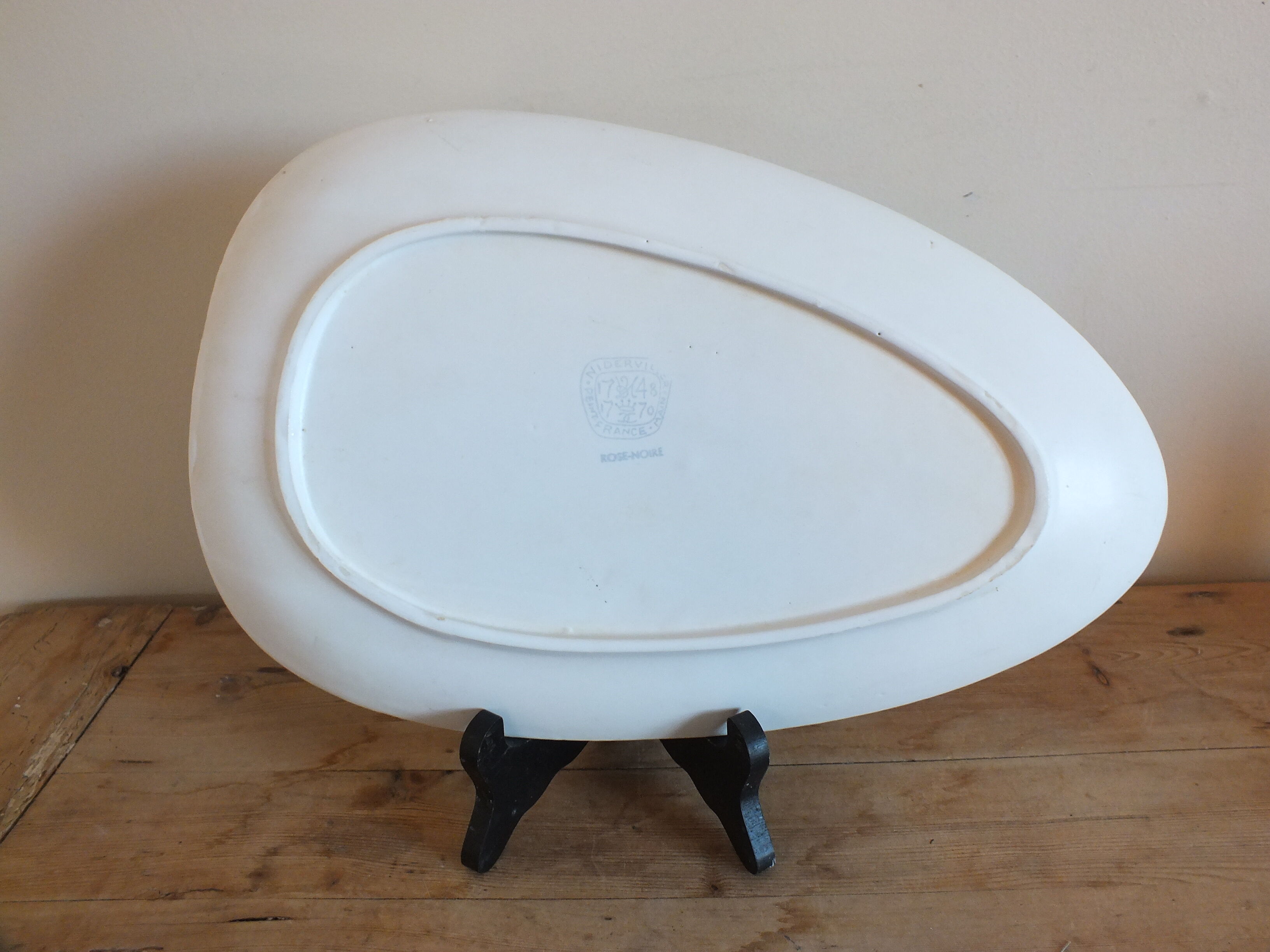 Vintage freeform dish Niderviller pink black model