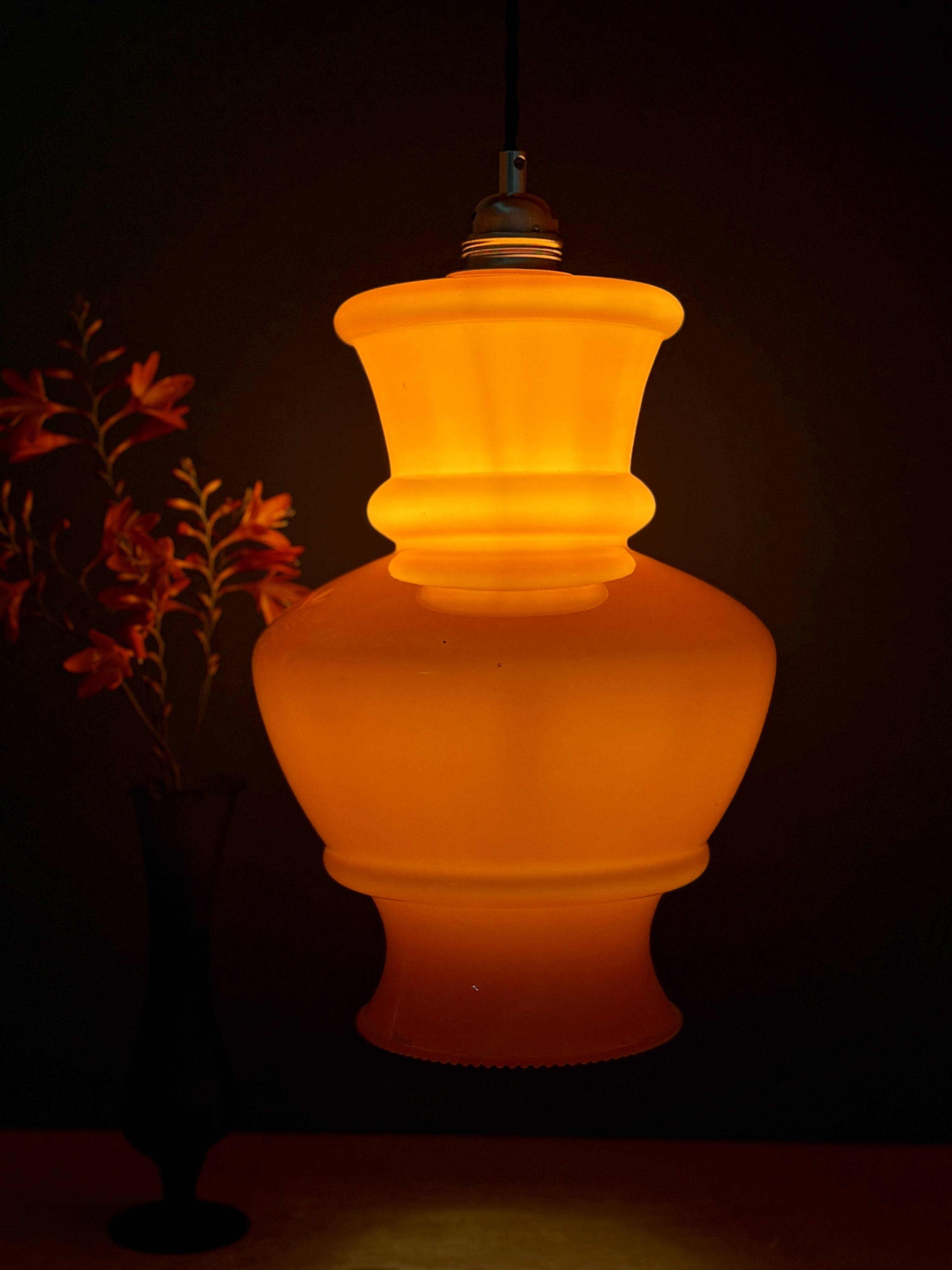Suspension globe vintage XL en opaline orange
