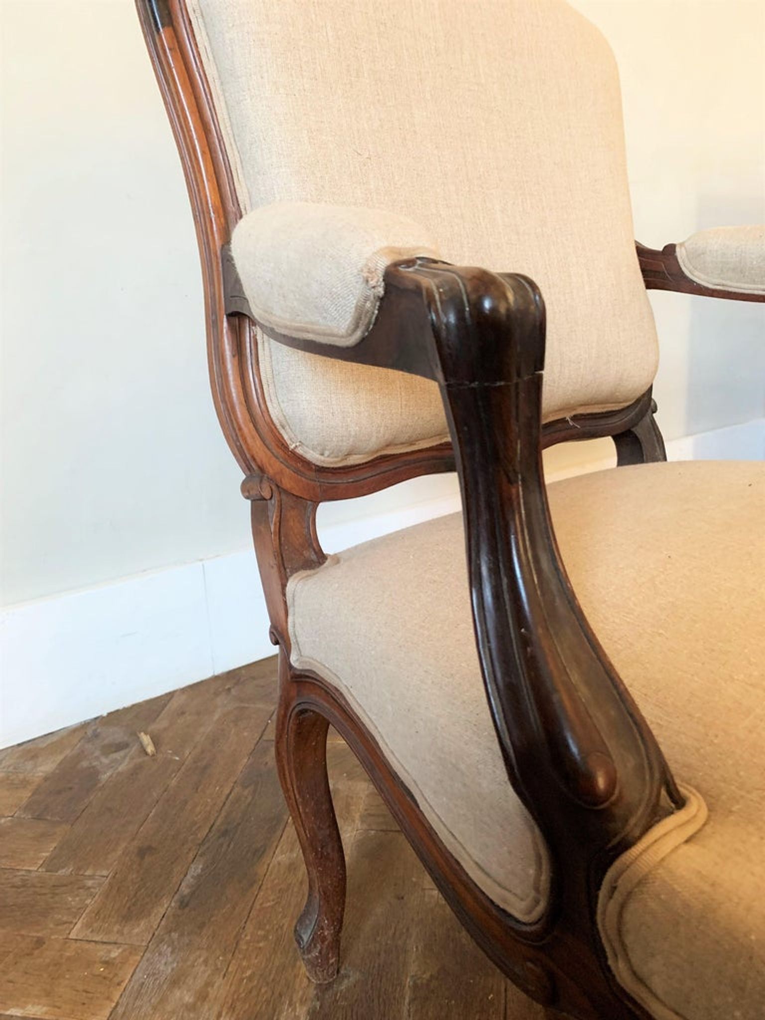 Fauteuil à la reine, style Louis XV, XIXème siècle