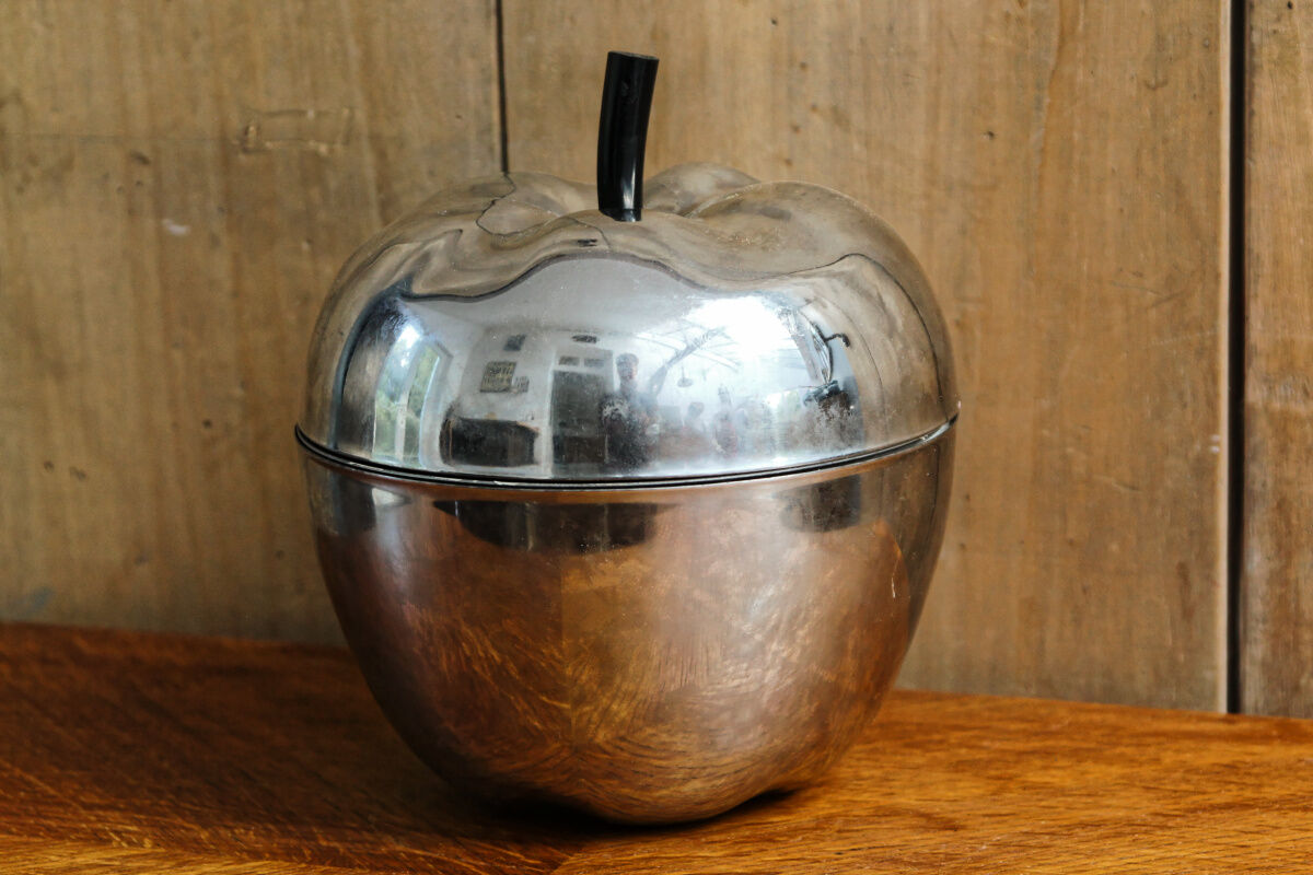 Apple, brushed aluminum ice bucket