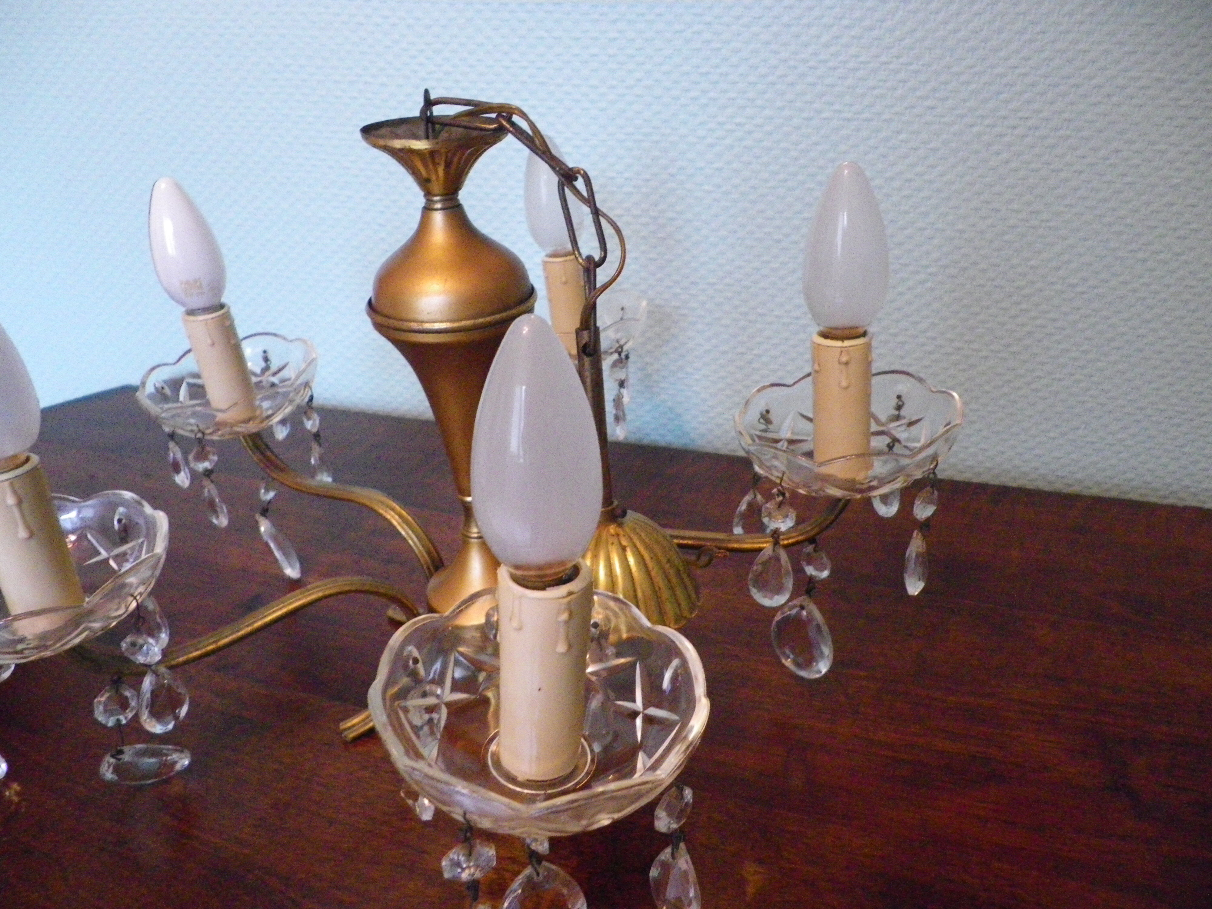 Suspension 5 lights, gold metal, glass cups with glass grapevines