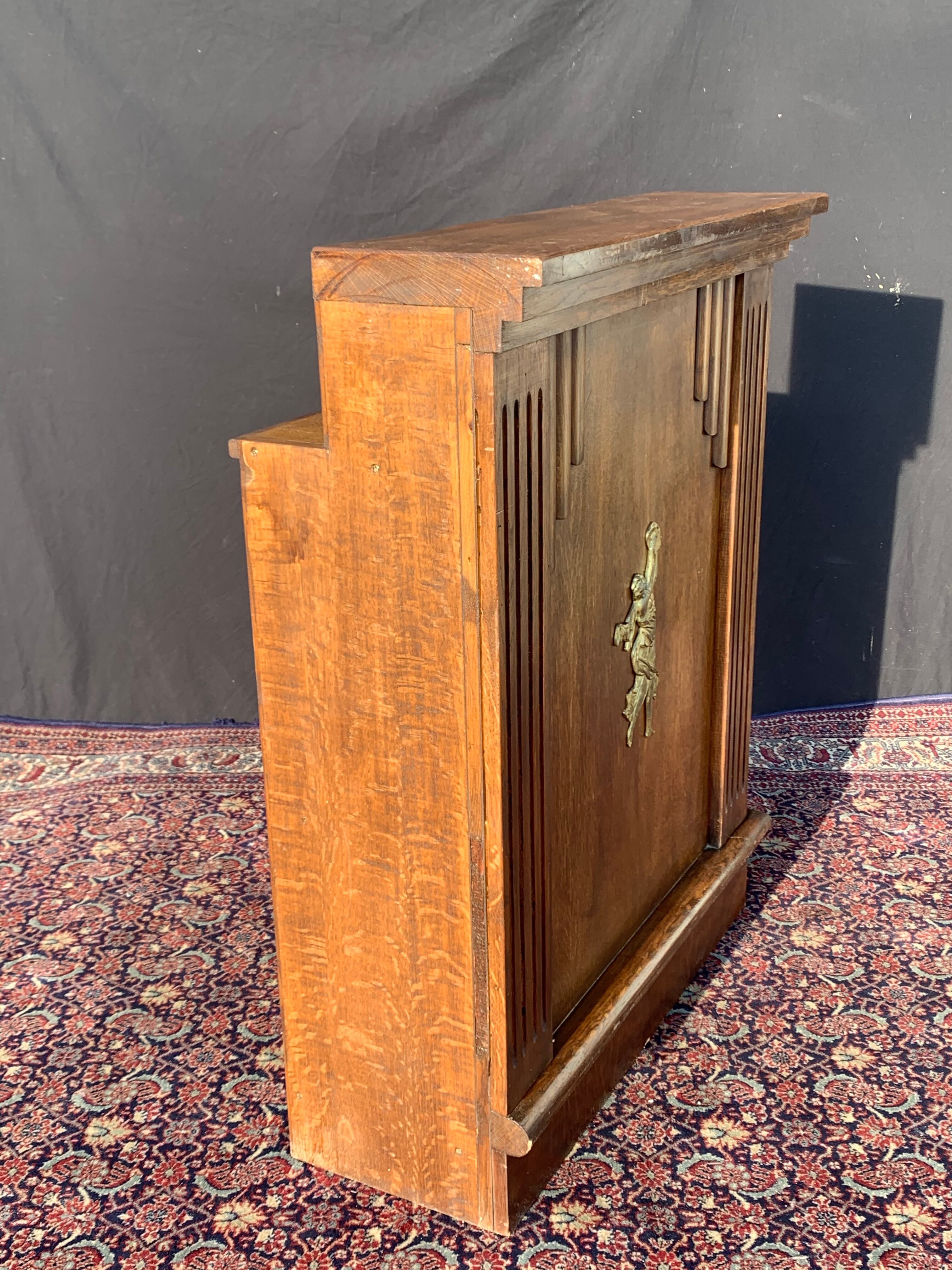 Bar, oak counter