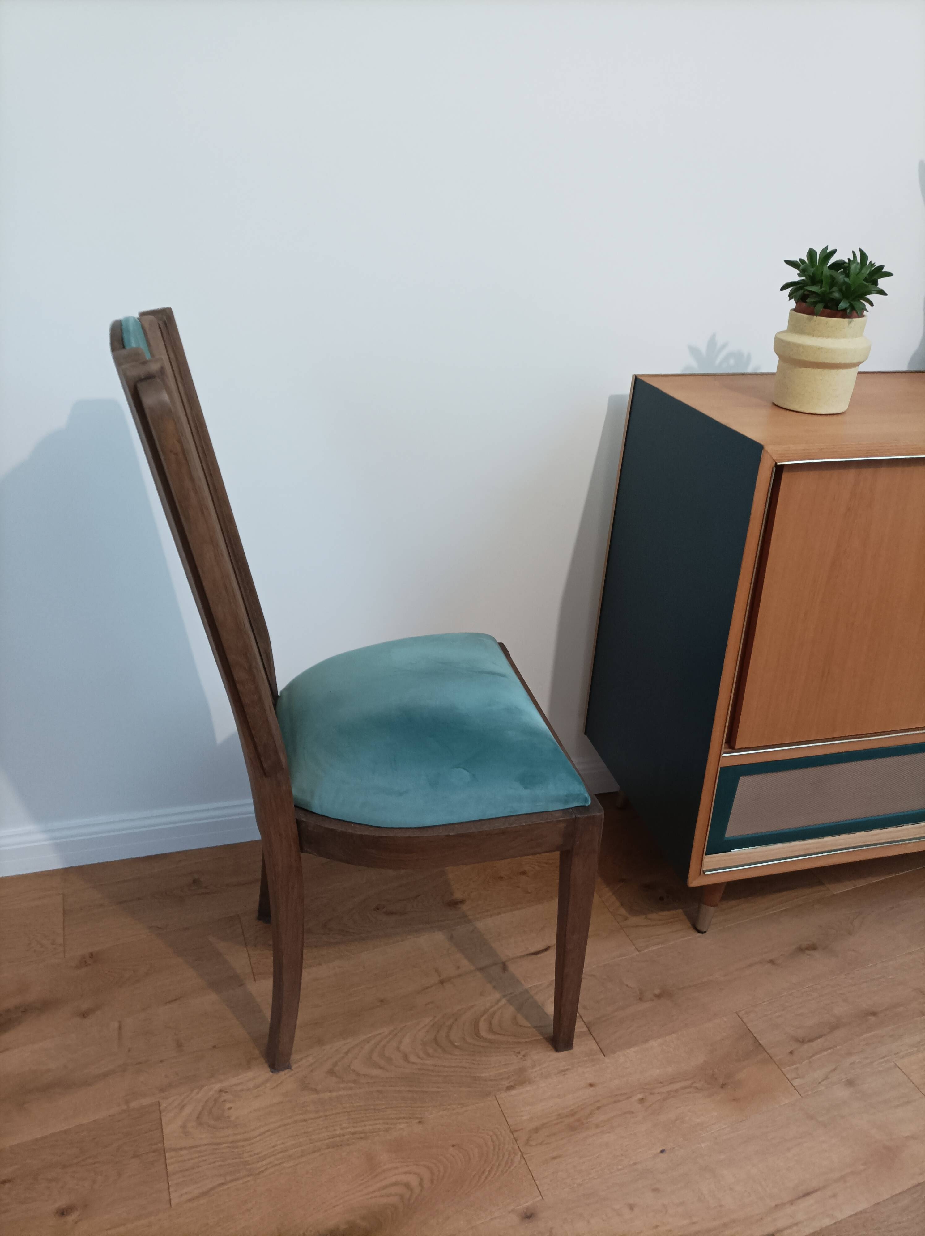 Pair of vintage 1930s chairs in wood and velvet (Art Deco style)