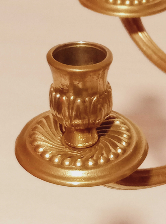 Pair of chandeliers with 5 bronze fires