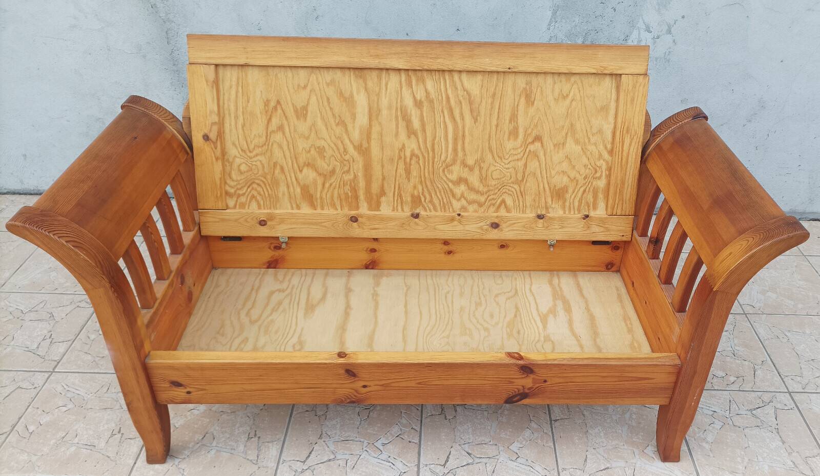 Vintage pine bench