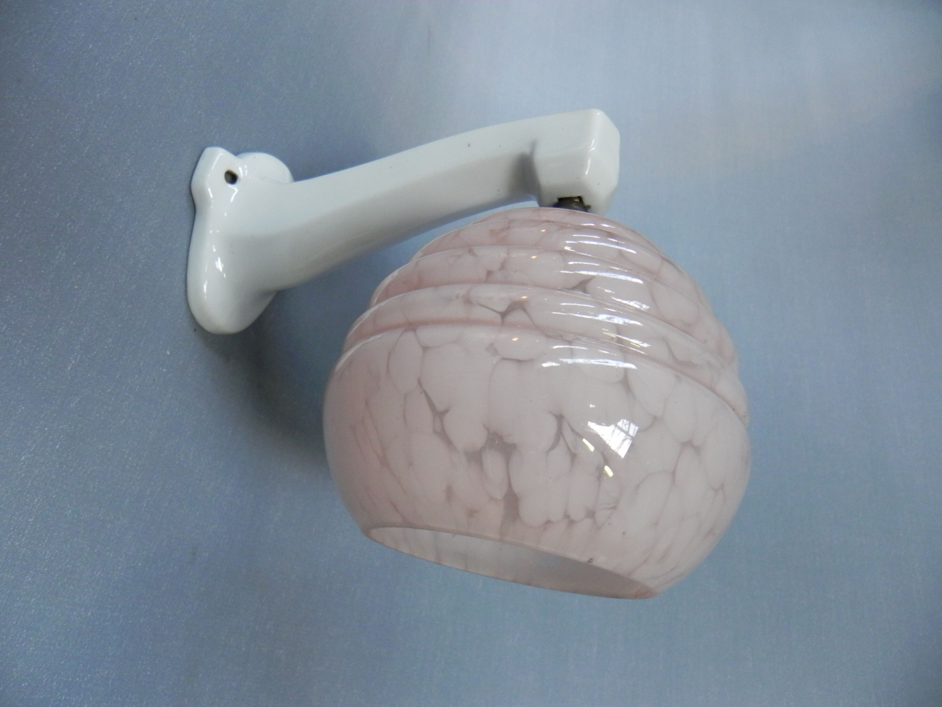 Art deco wall lamp with porcelain holder