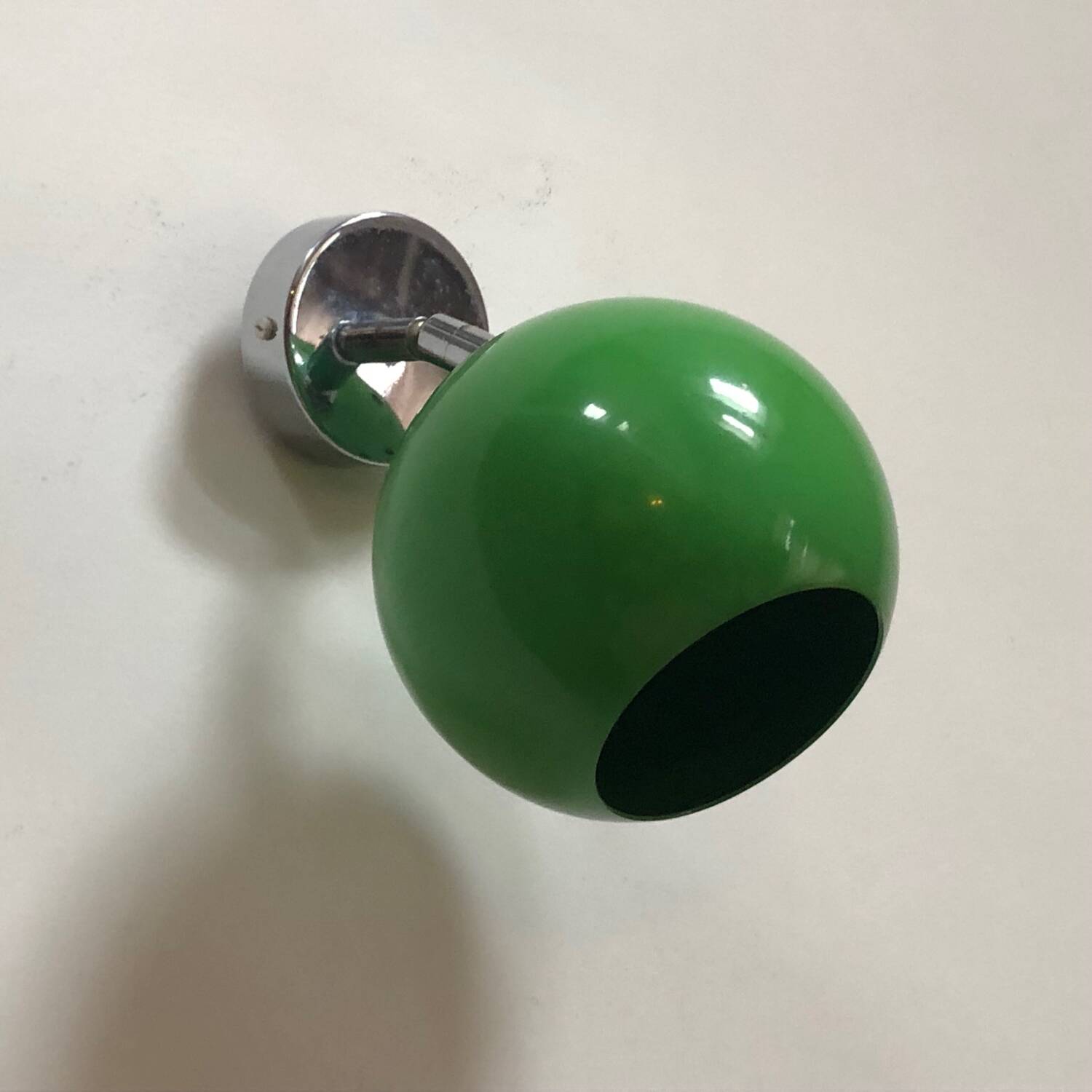 Lampe applique Eyeball Space Age verte en tôle émaillée