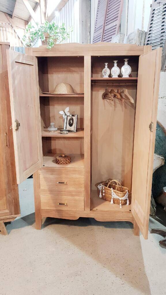 Vintage mirror cabinet