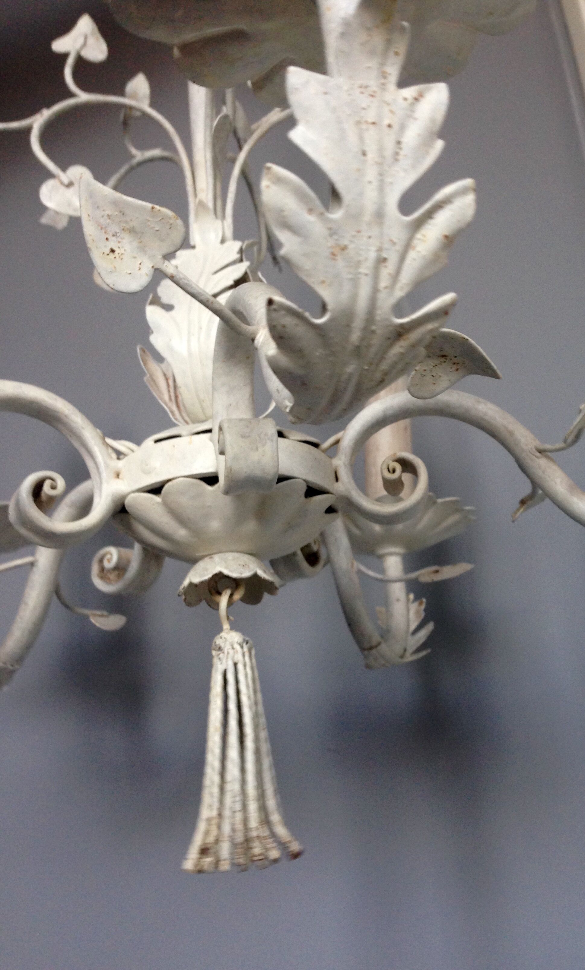 Acanthus and Ivy chandelier