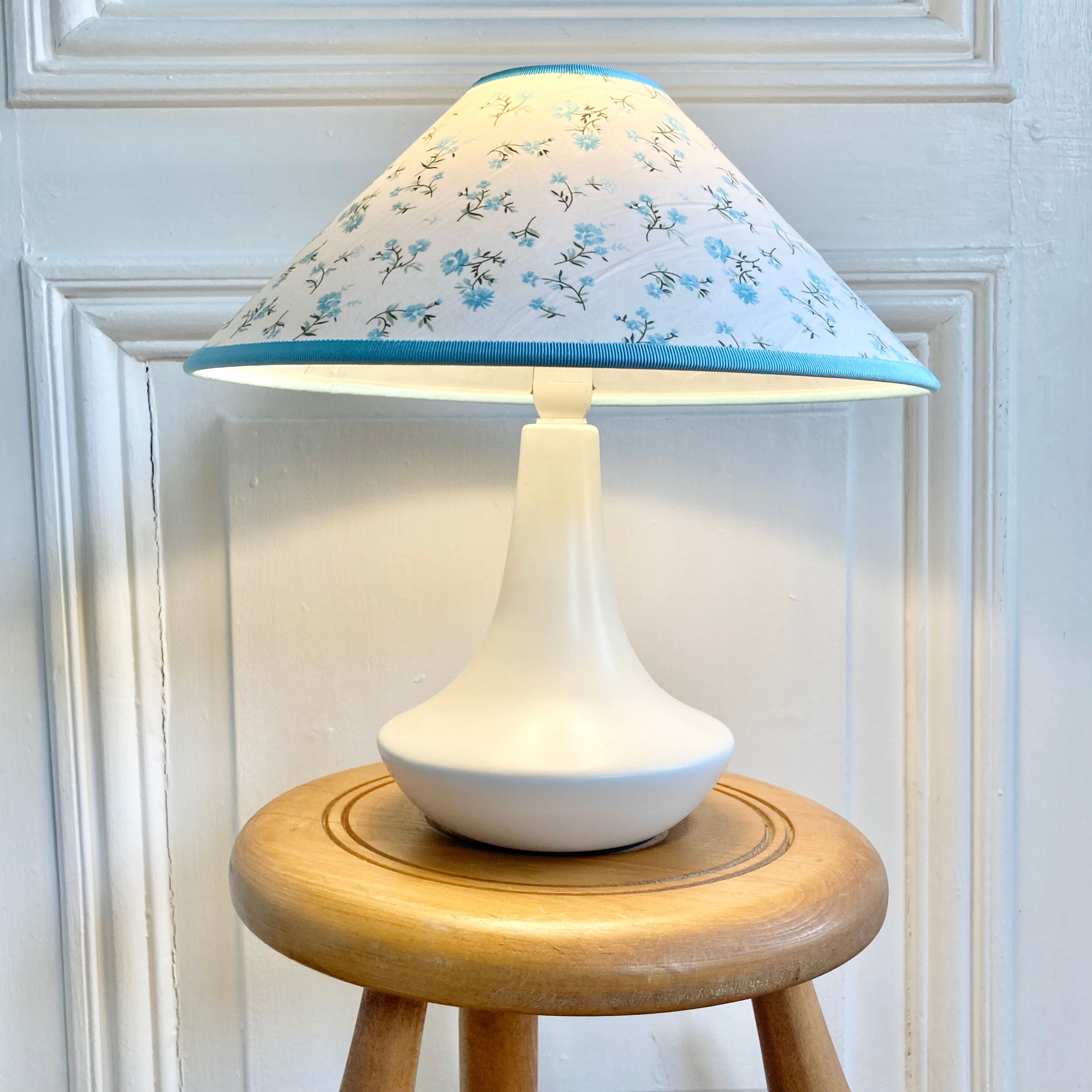Ceramic lamp lampshade flowers