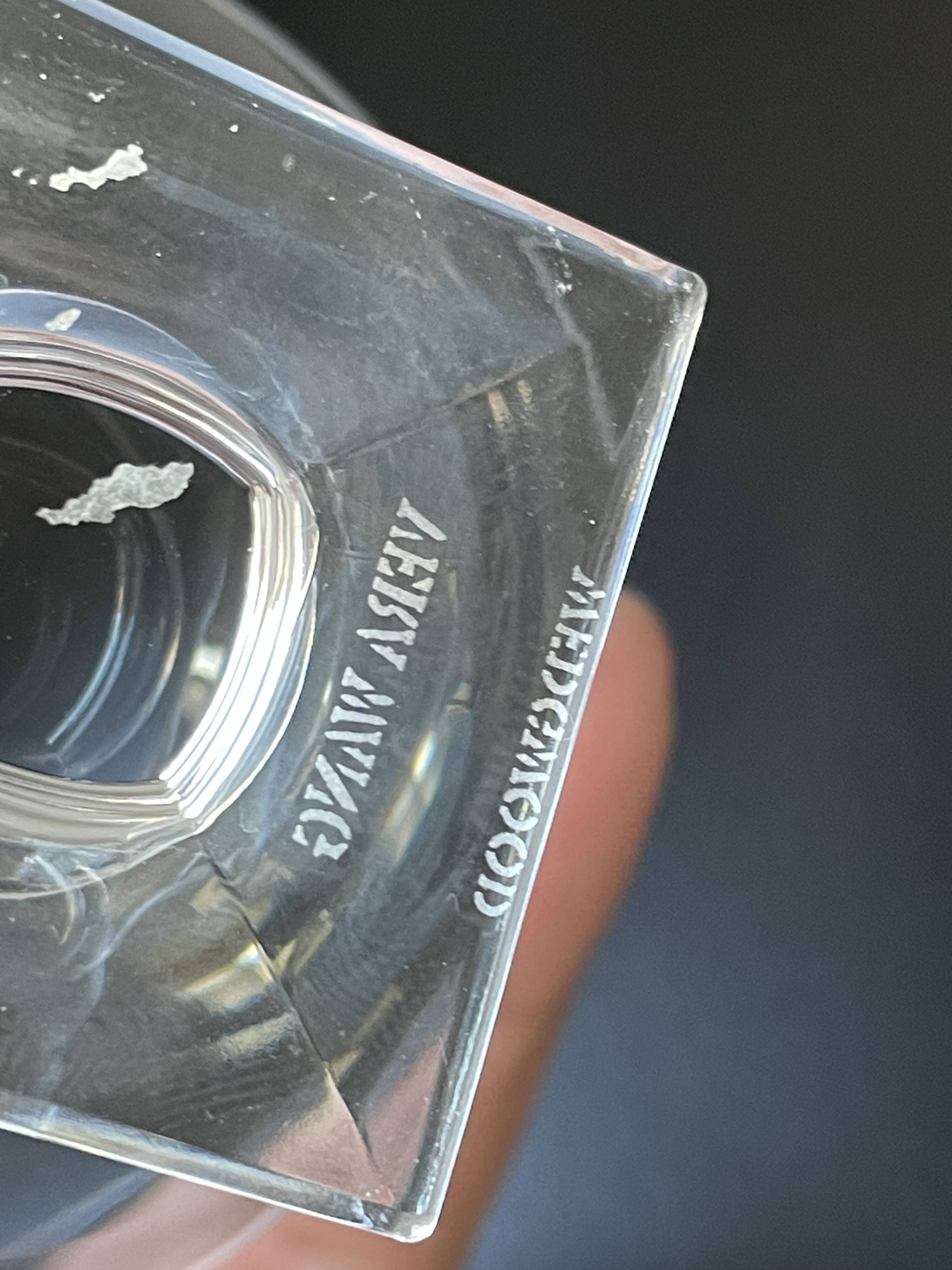 2 Vera Wang Bande wine glasses