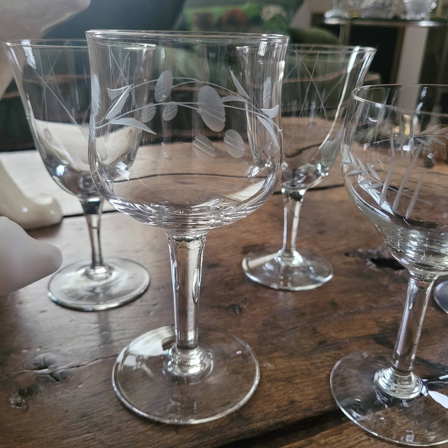 Set of 6 antique chiseled glasses – mismatched & original