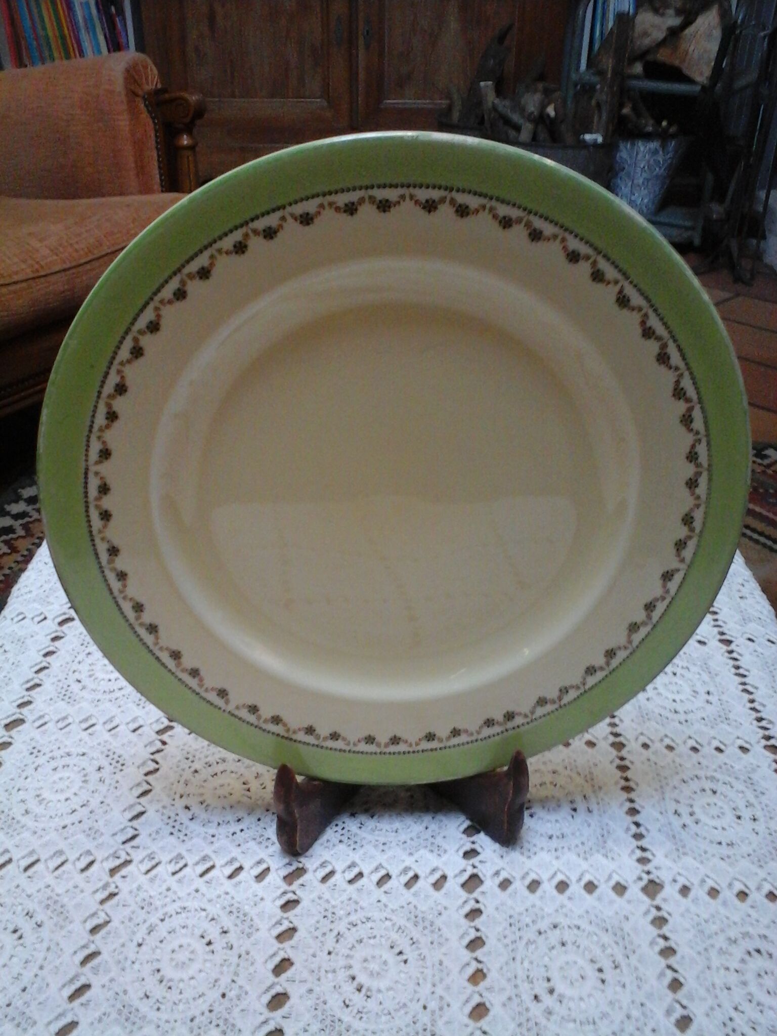 6 Mintons flat plates