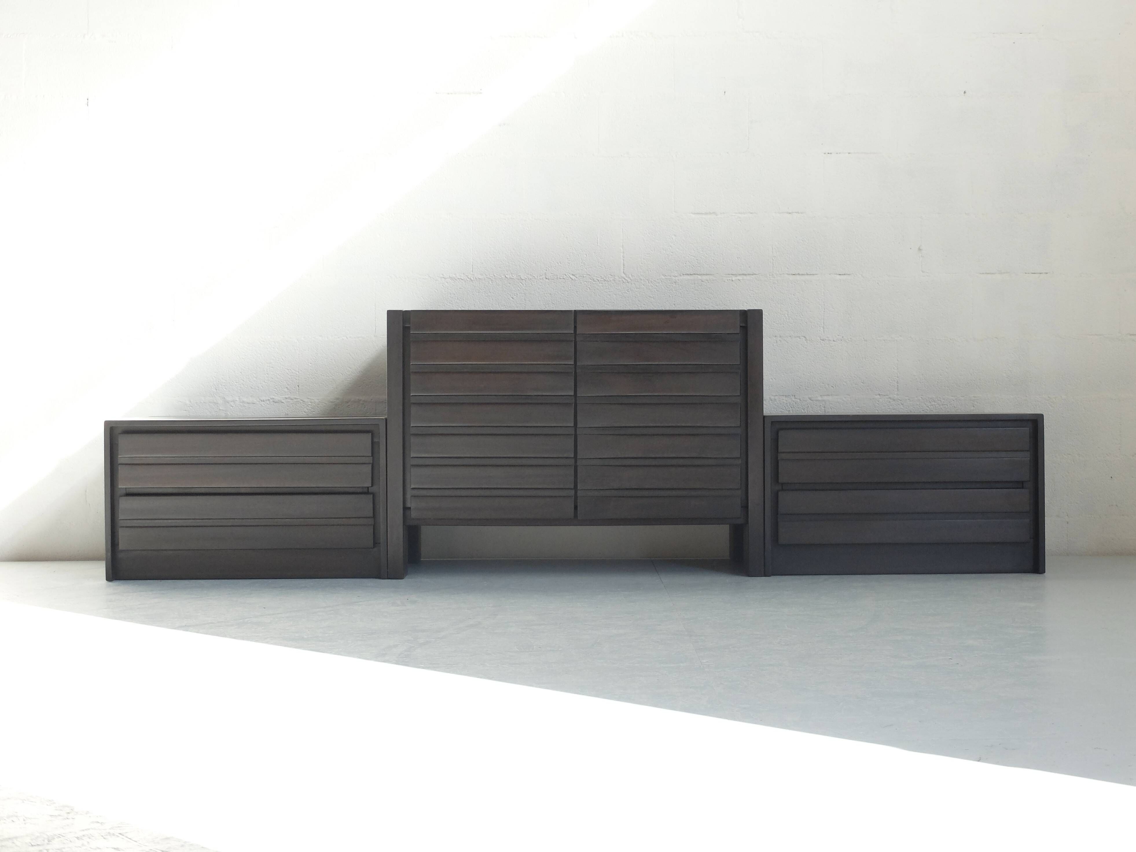 Enfilade 3 modules, bois d' iroko massif.
