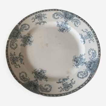 Large round iron earth Longwy dish, Fontainebleau model