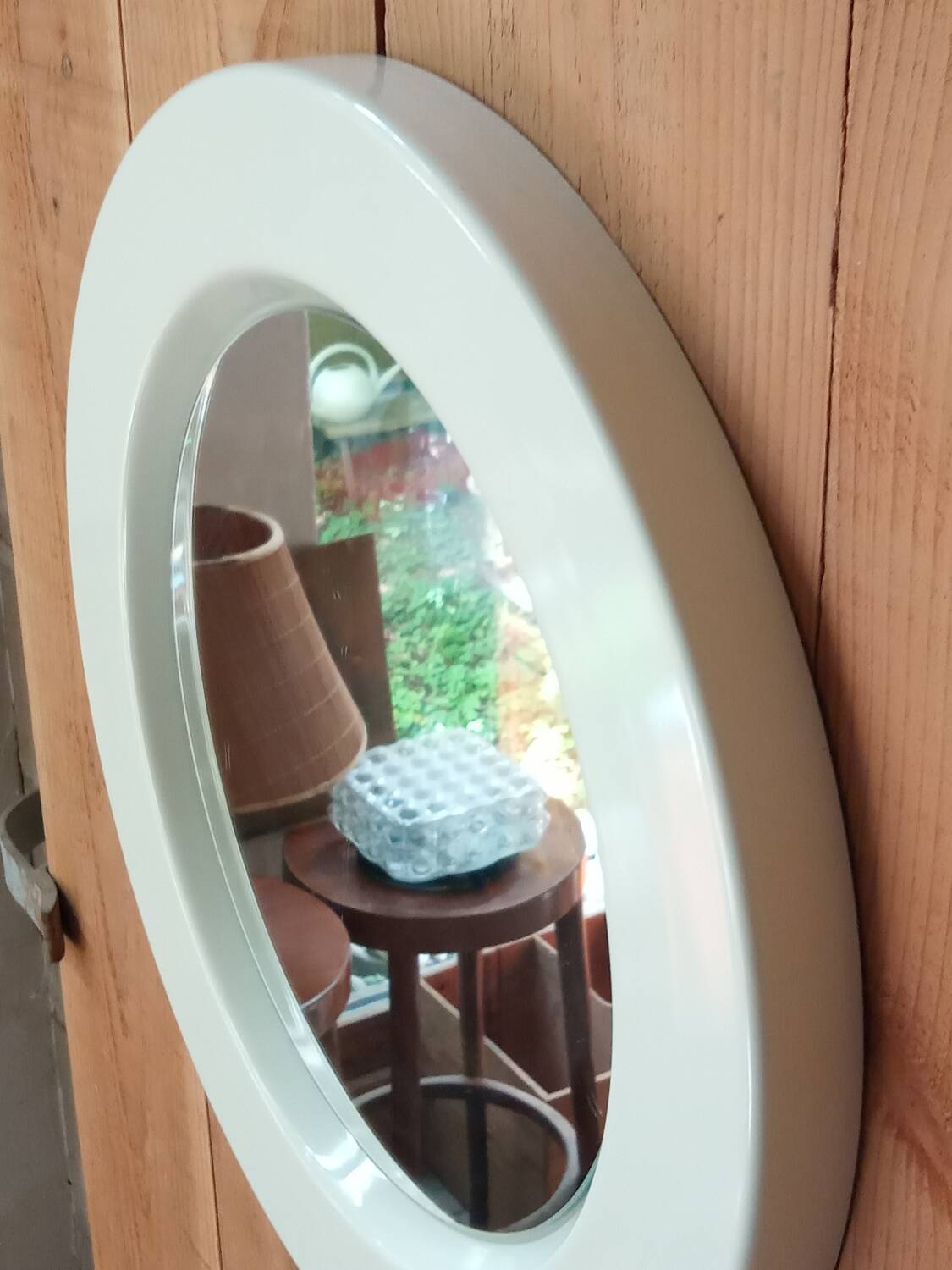 Miroir en plastique années "60",  55 cm