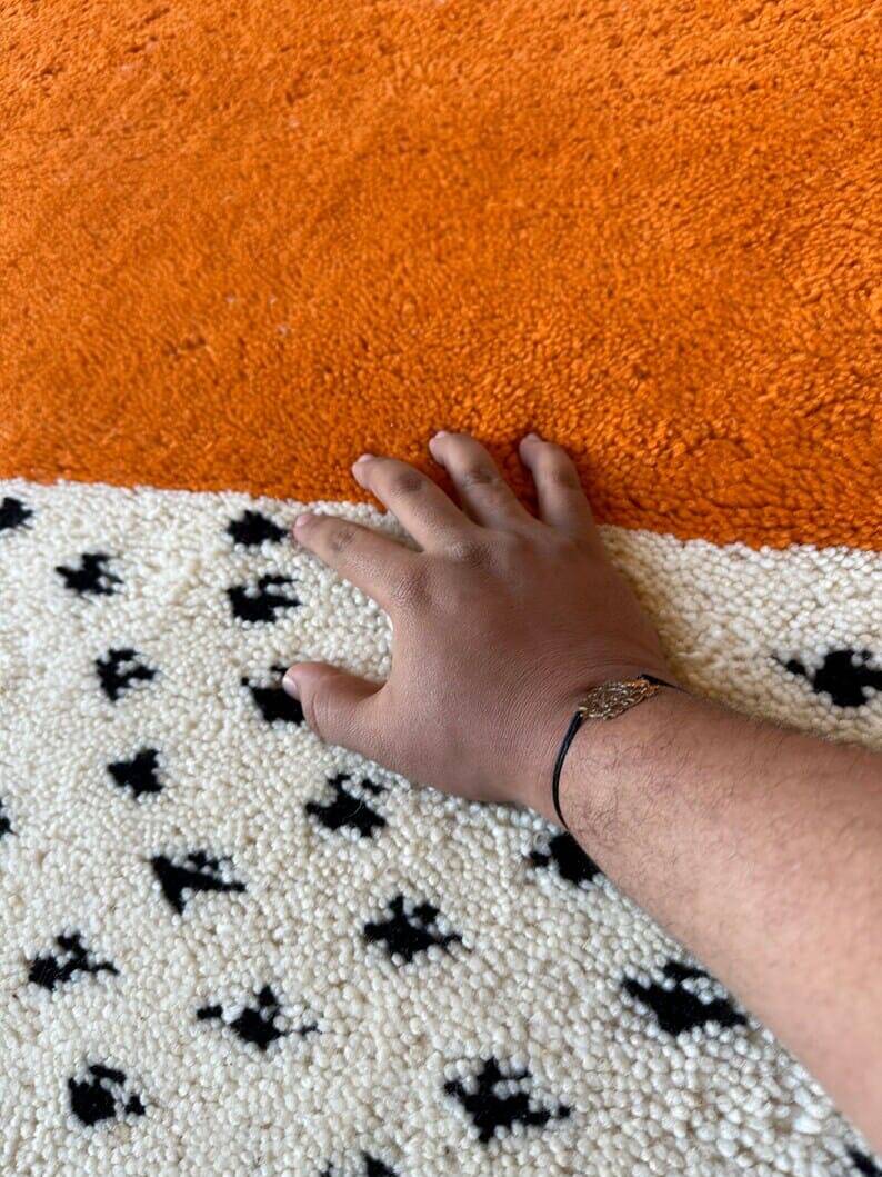 Handmade pure wool rug, size 150 x 250 cm.