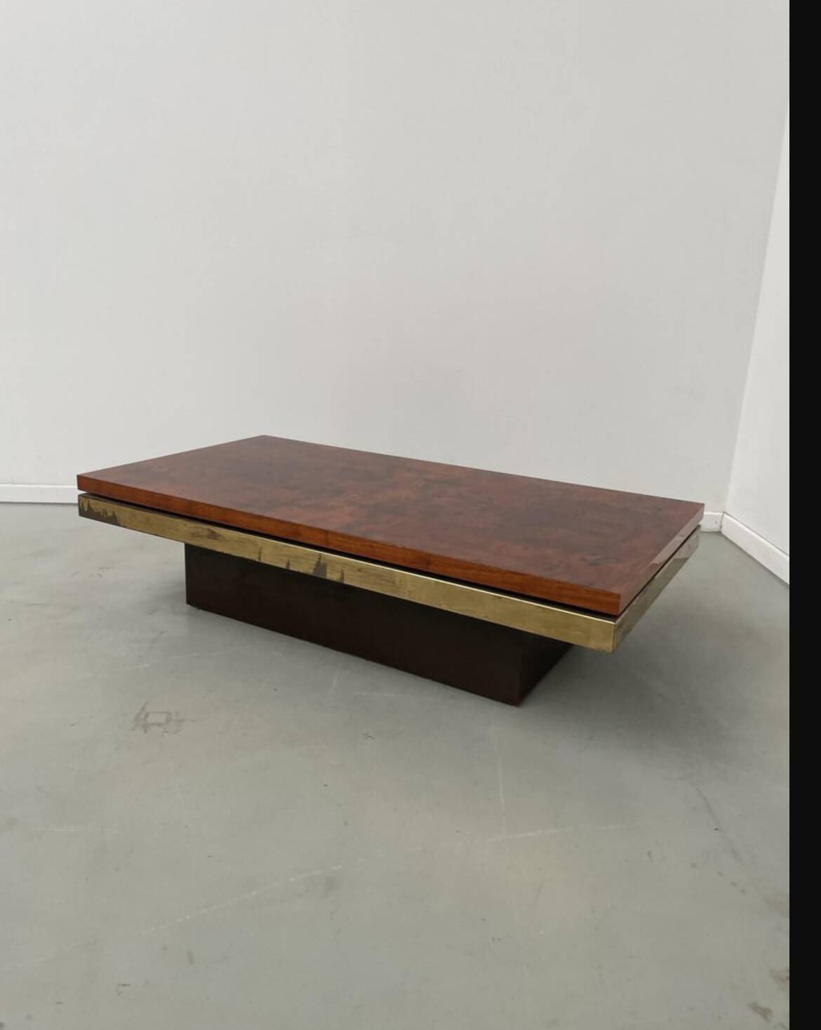 70s coffee table in brass and elm burl
